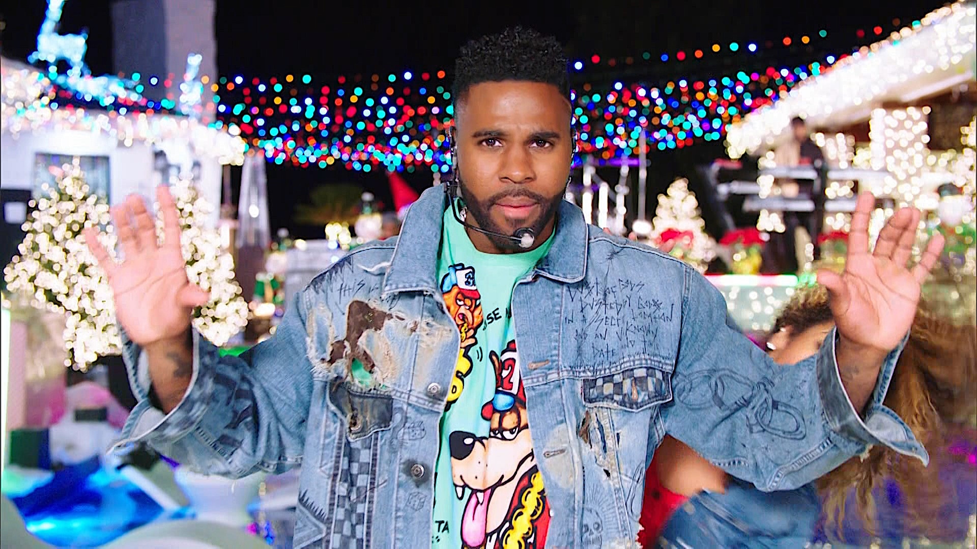 Watch The Voice Highlight: Jason Derulo Performs a Medley of "Take You