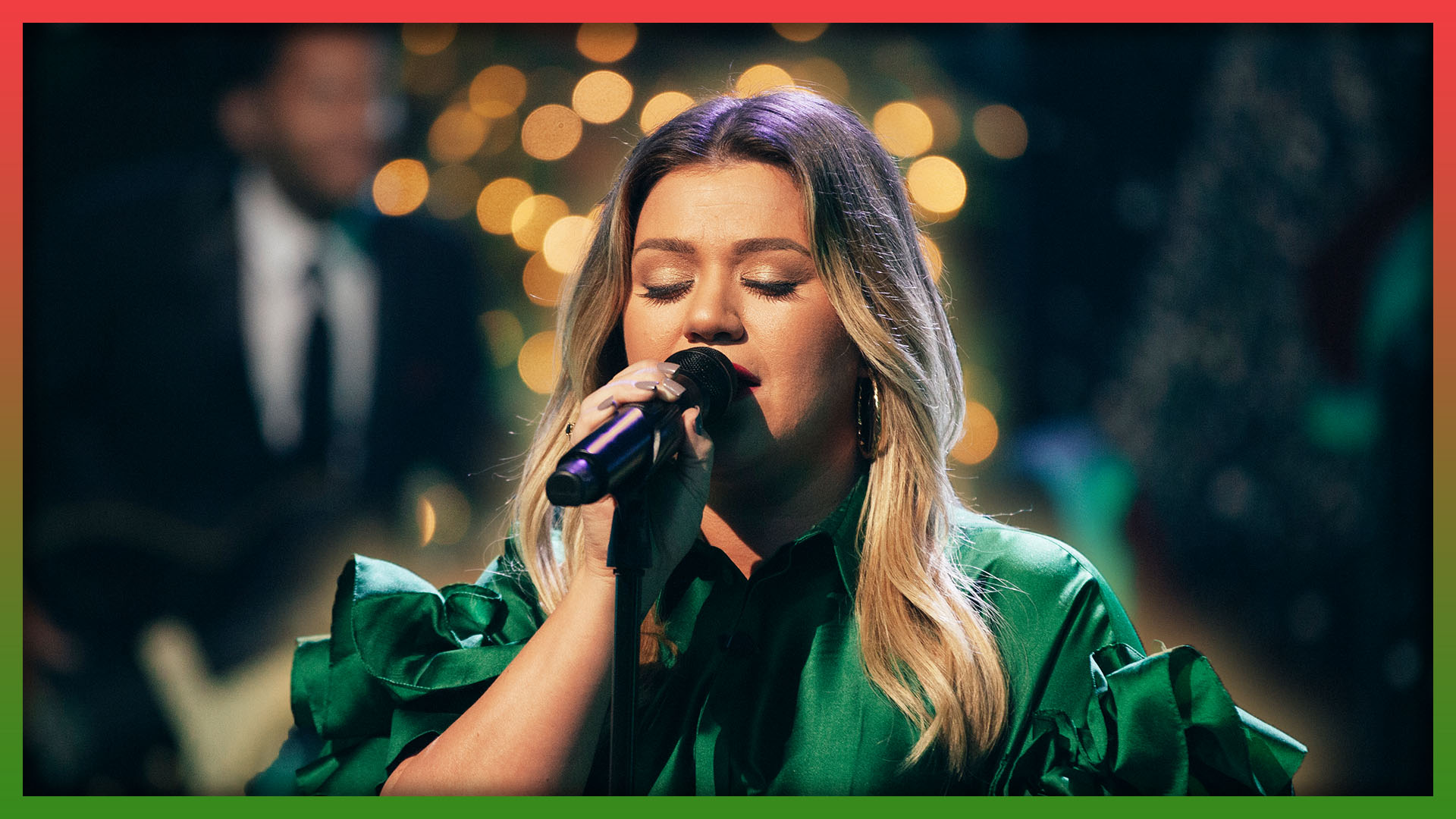 Watch The Kelly Clarkson Show Highlight �Hard Candy