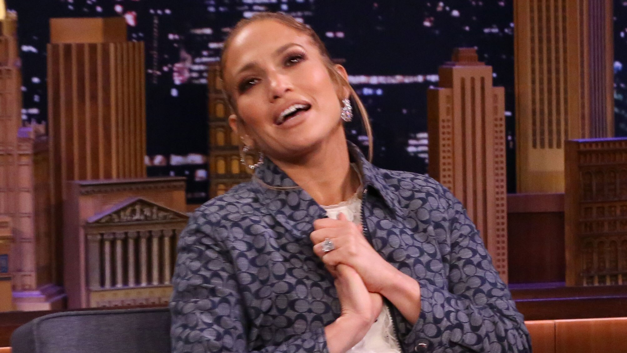 Watch The Tonight Show Starring Jimmy Fallon Interview: Jennifer Lopez