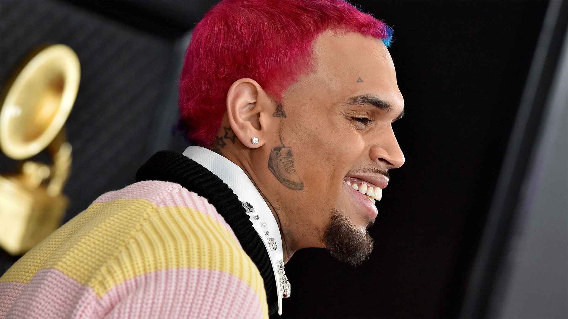 Watch Access Hollywood Interview Chris Brown Shows Off Large Face 