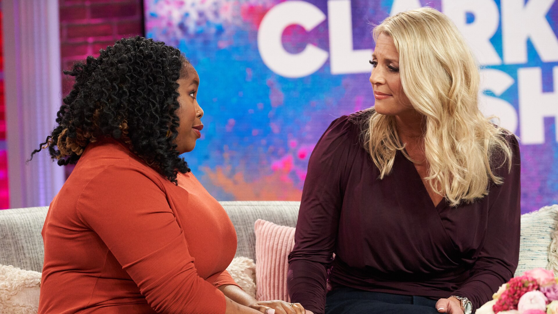 Watch The Kelly Clarkson Show - Official Website Highlight: Mom Of 7 Helps Thousands Of At-Risk