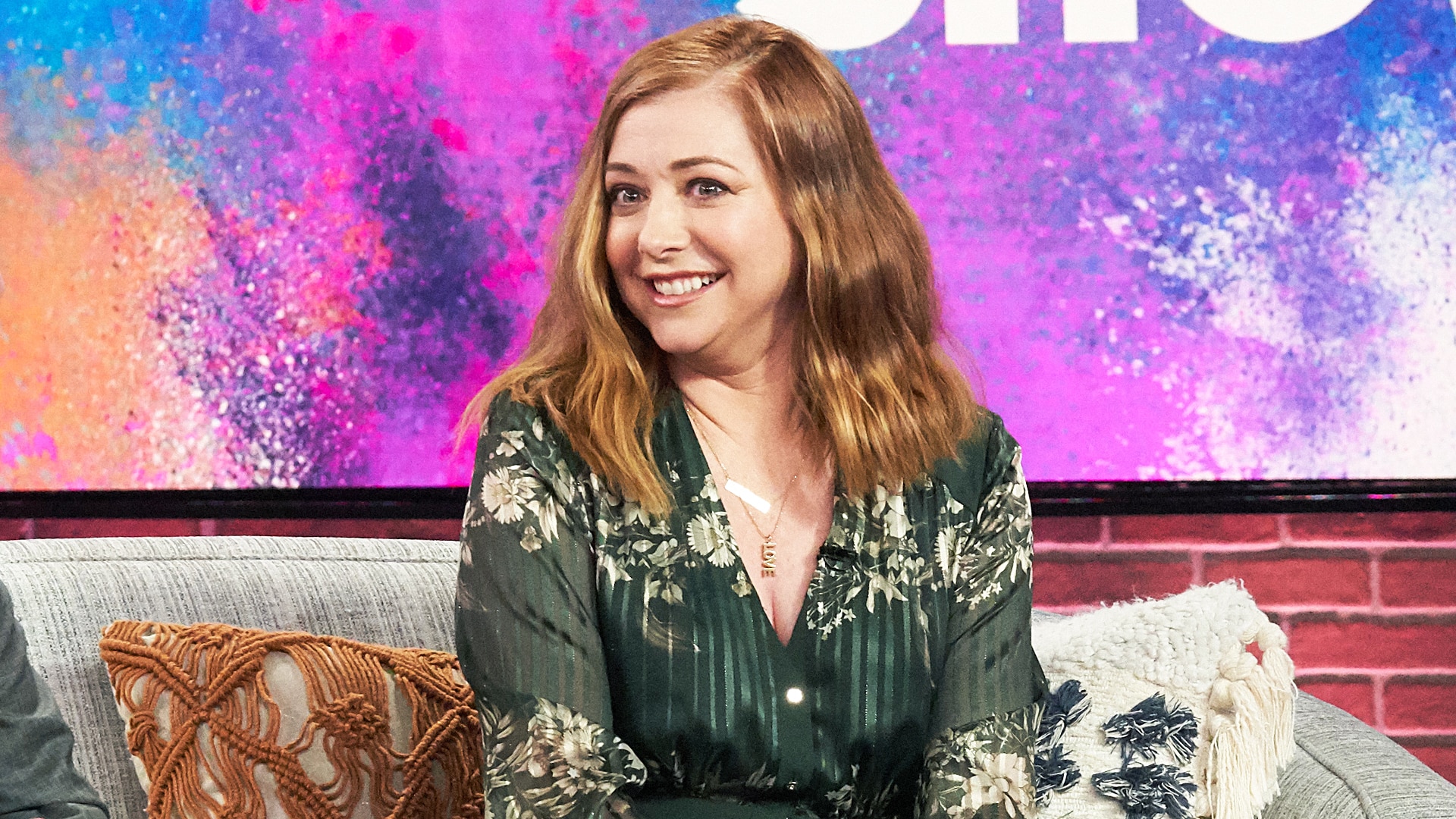 1920px x 1080px - Watch The Kelly Clarkson Show - Official Website Highlight: Alyson  Hannigan's Husband Accused Of Faking Injury While Spotted In 'American  Idol' Audience - NBC.com