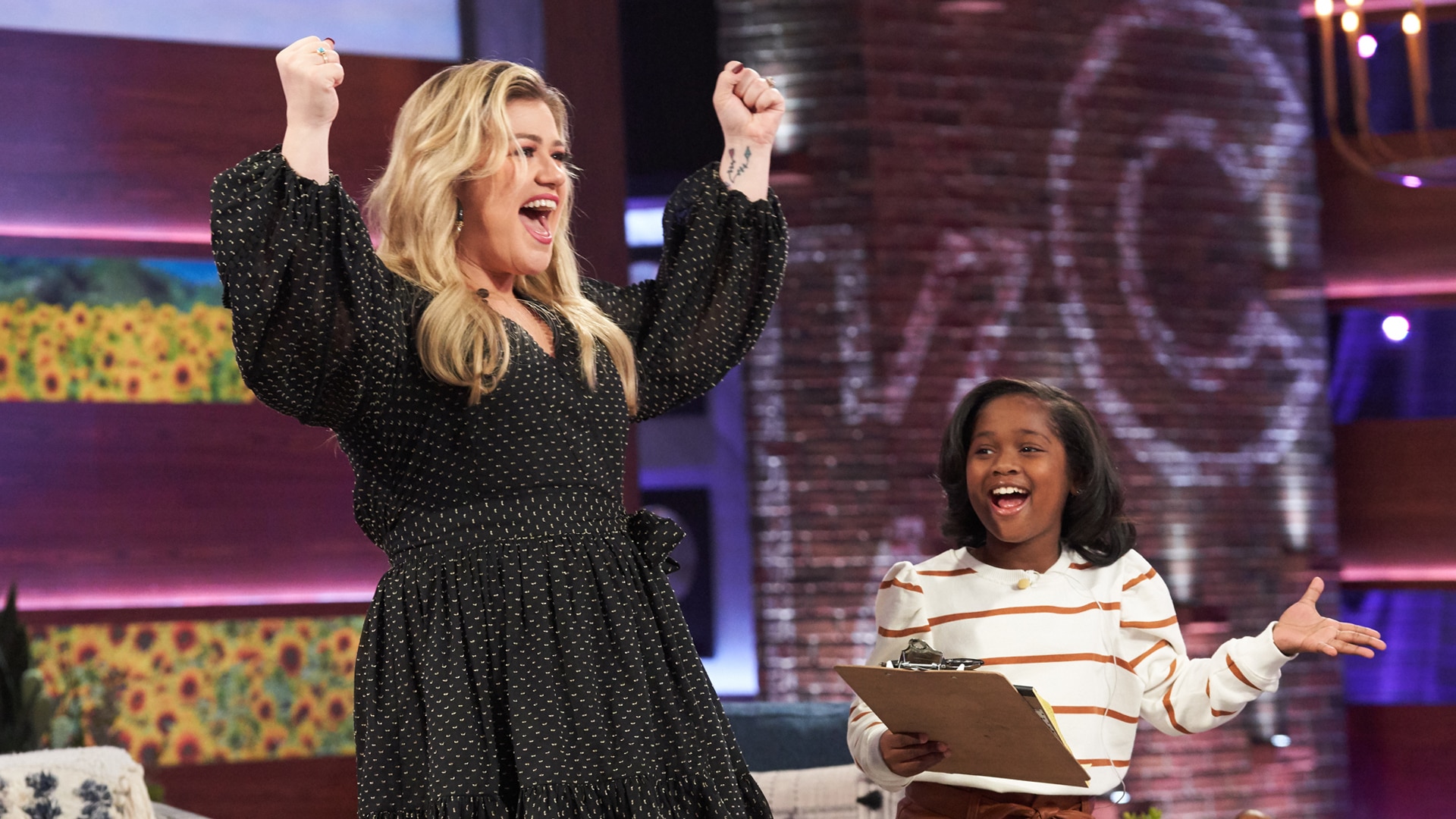 Watch The Kelly Clarkson Show Highlight 9YearOld Aspiring Talk Show