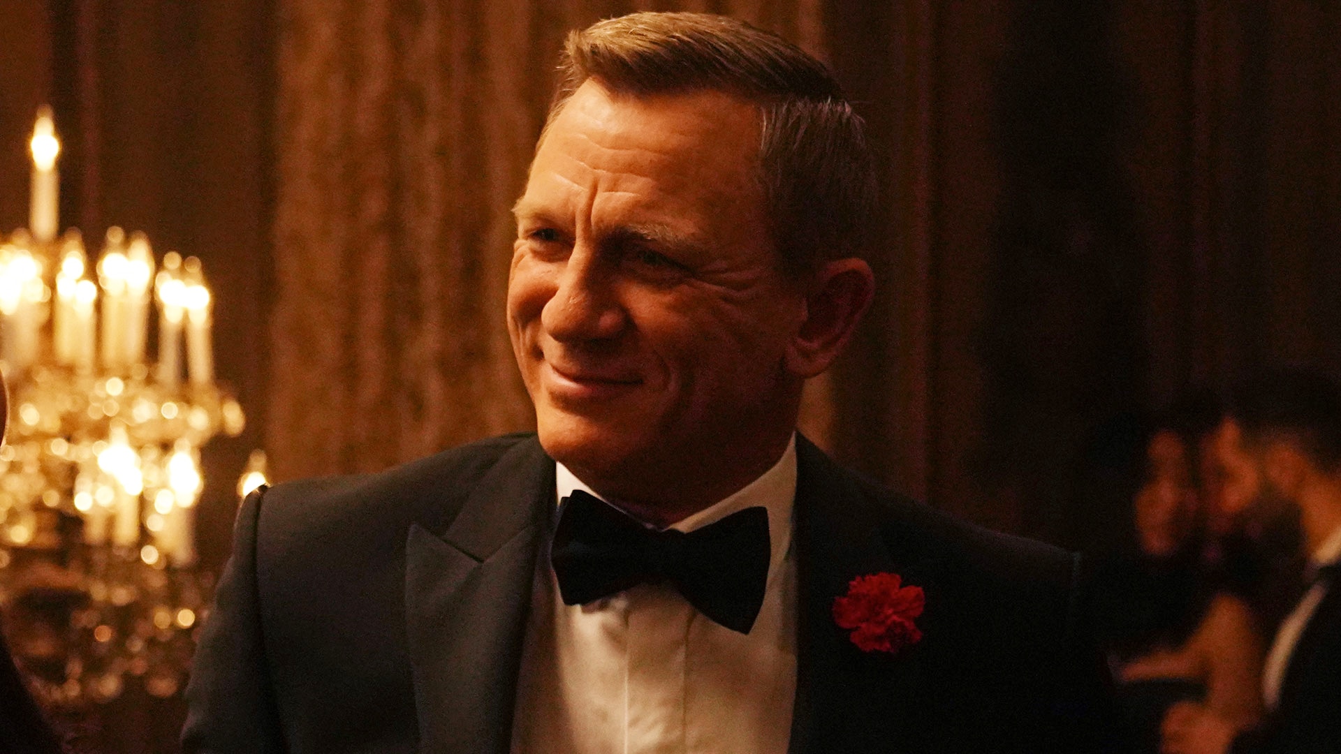 Watch Saturday Night Live Highlight: James Bond Scene - NBC.com