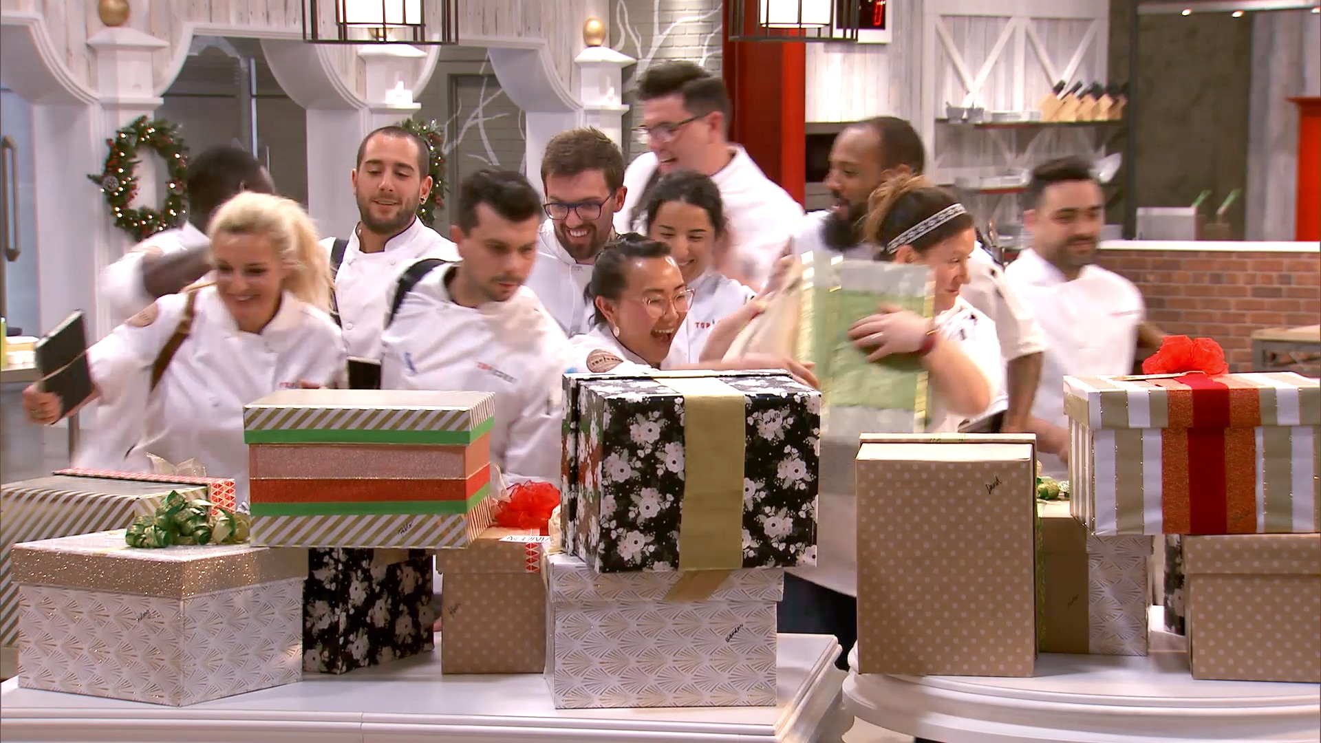 Watch Top Chef Sneak Peek: It's a Holiday Quickfire Challenge! - NBC.com