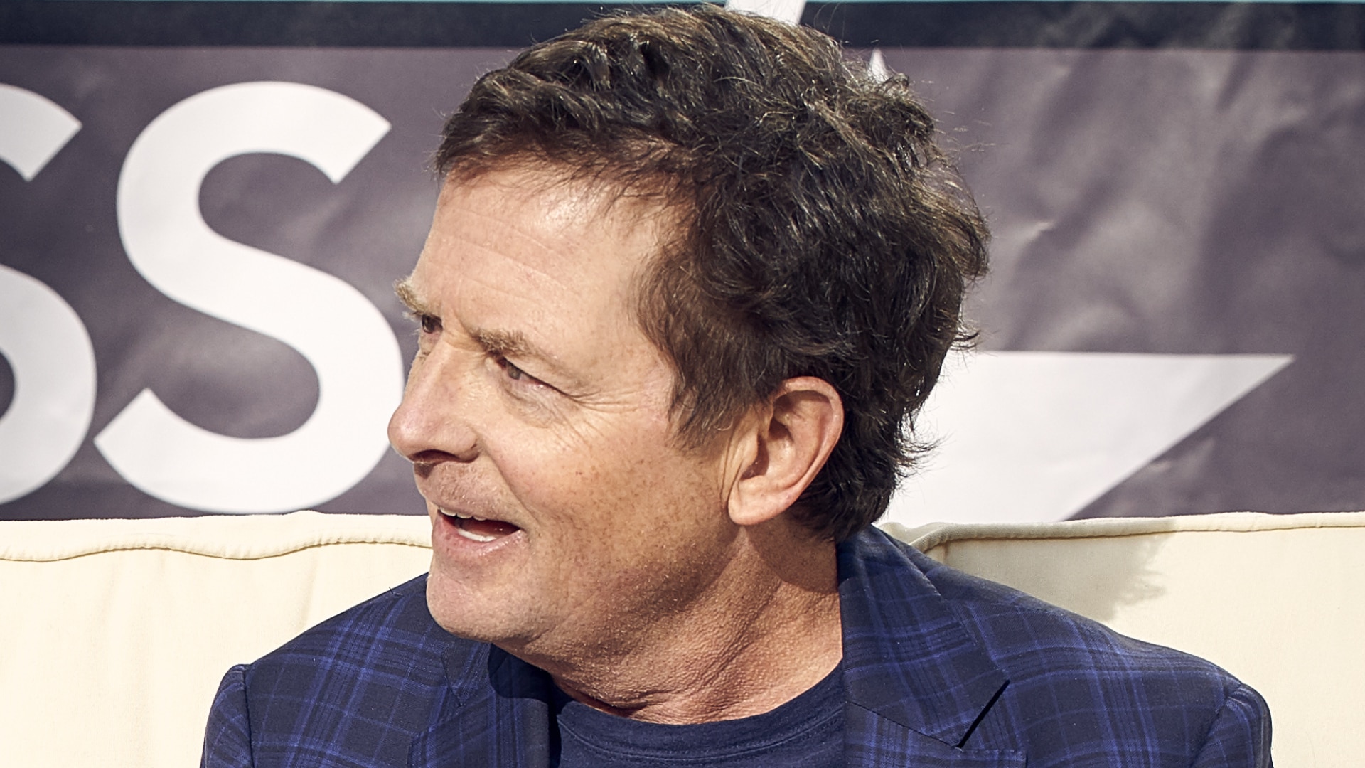 watch access hollywood interview michael j fox reveals what makes watch access hollywood interview michael j fox reveals what makes