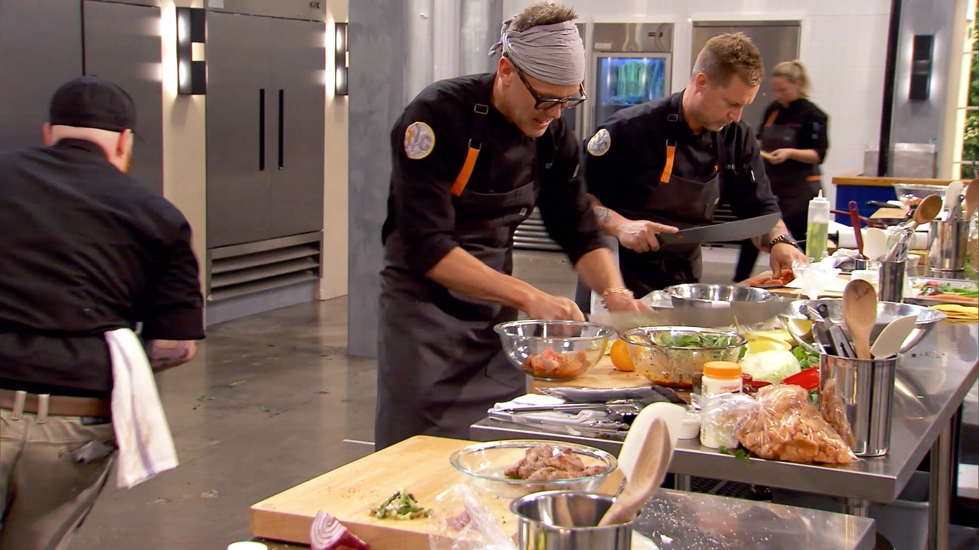 Watch Top Chef Sneak Peek: The Chefs Try to Dice With a ...