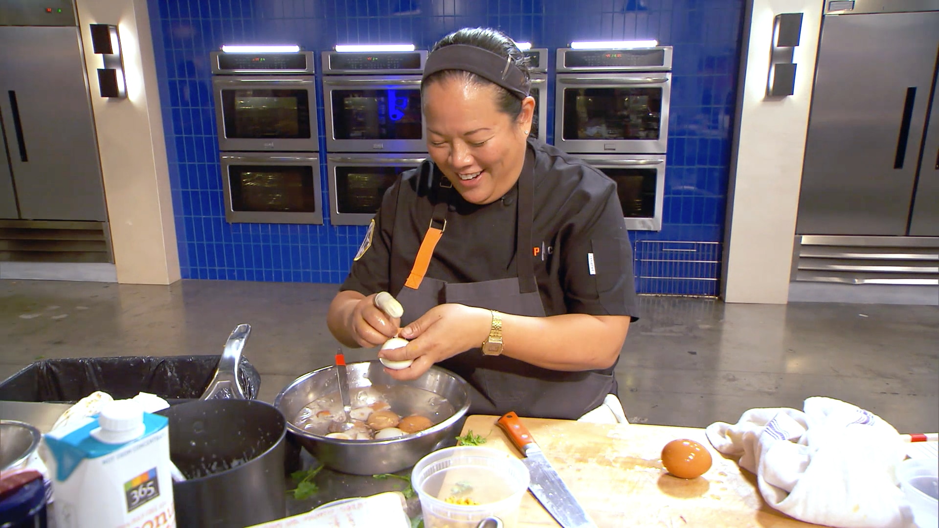 Watch Top Chef Sneak Peek: Bringing a Little Bit of Hawaii to Top Chef