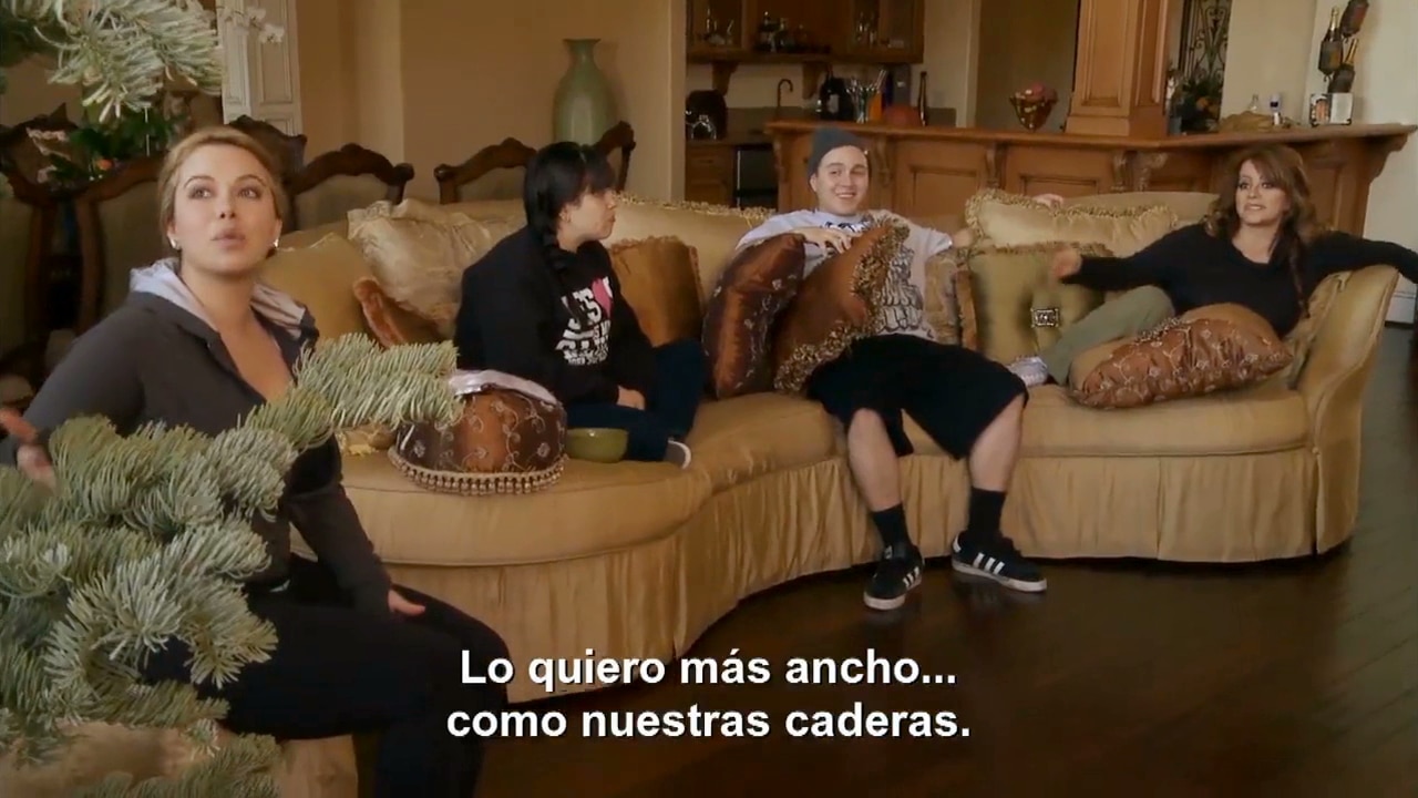 How Can I Watch I Love Jenni Watch I Love Jenni (ENGLISH) Highlight: El árbol de navidad perfecto: I