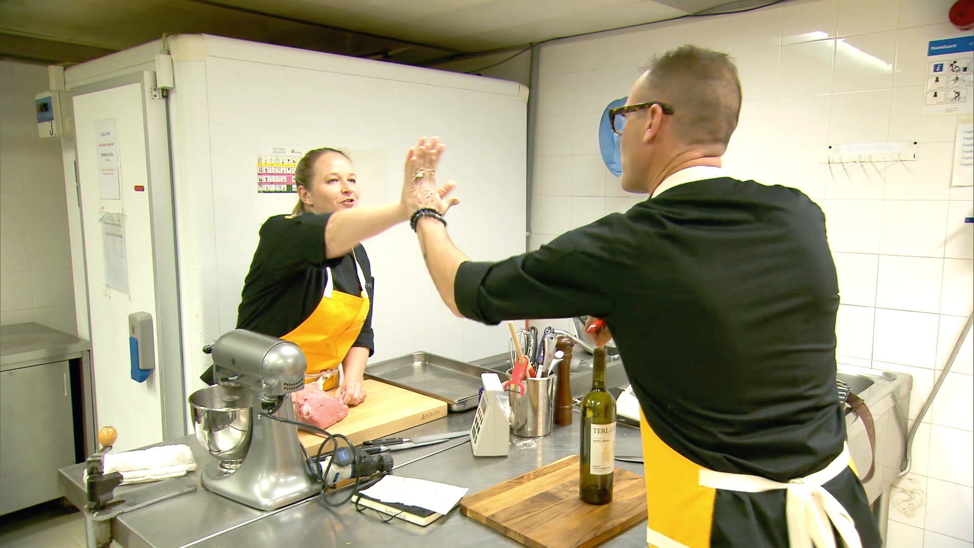 Watch Top Chef Sneak Peek Eliminated Chefs Return to Assist the Top 3