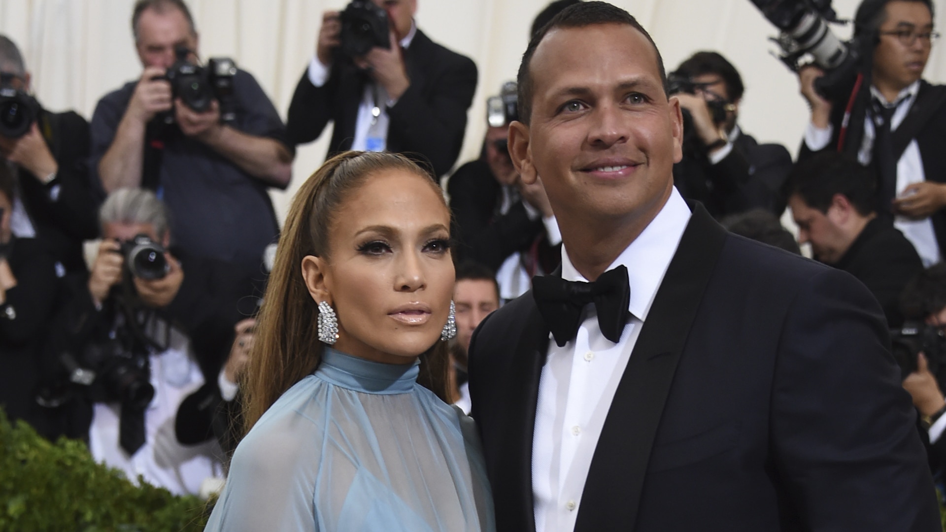 Watch Access Hollywood Interview: Jennifer Lopez Pays ...