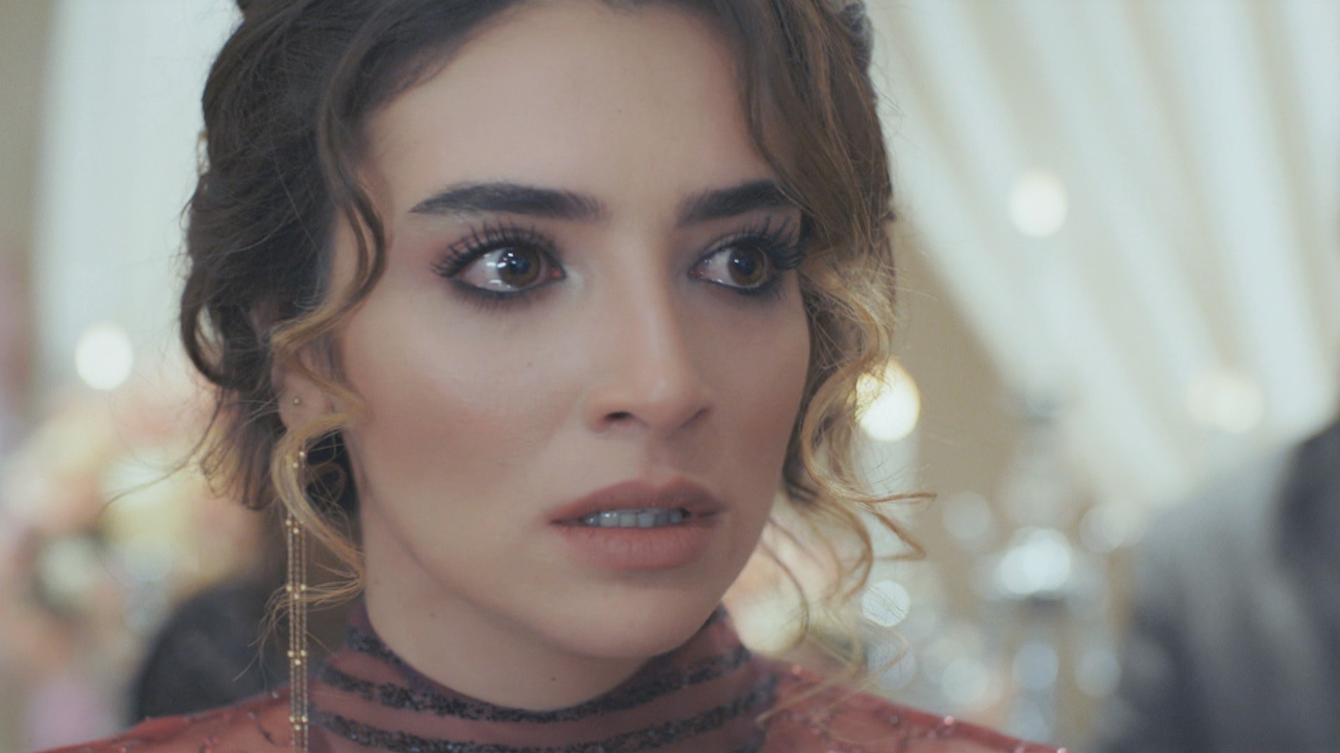 Watch Cennet Episode Arzu Es La Presa Nbc Com