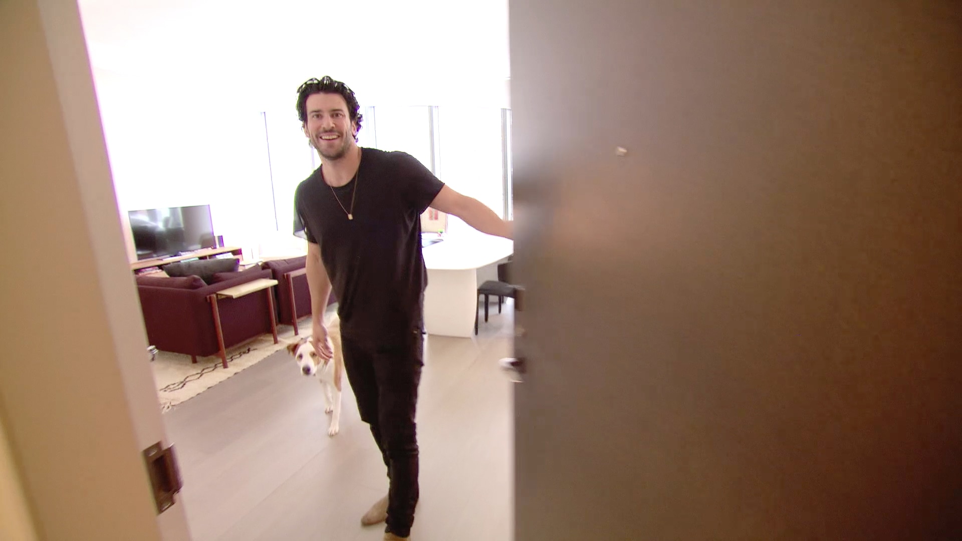 Watch Million Dollar Listing NY  Exclusive Tour Steve Gold's Brand