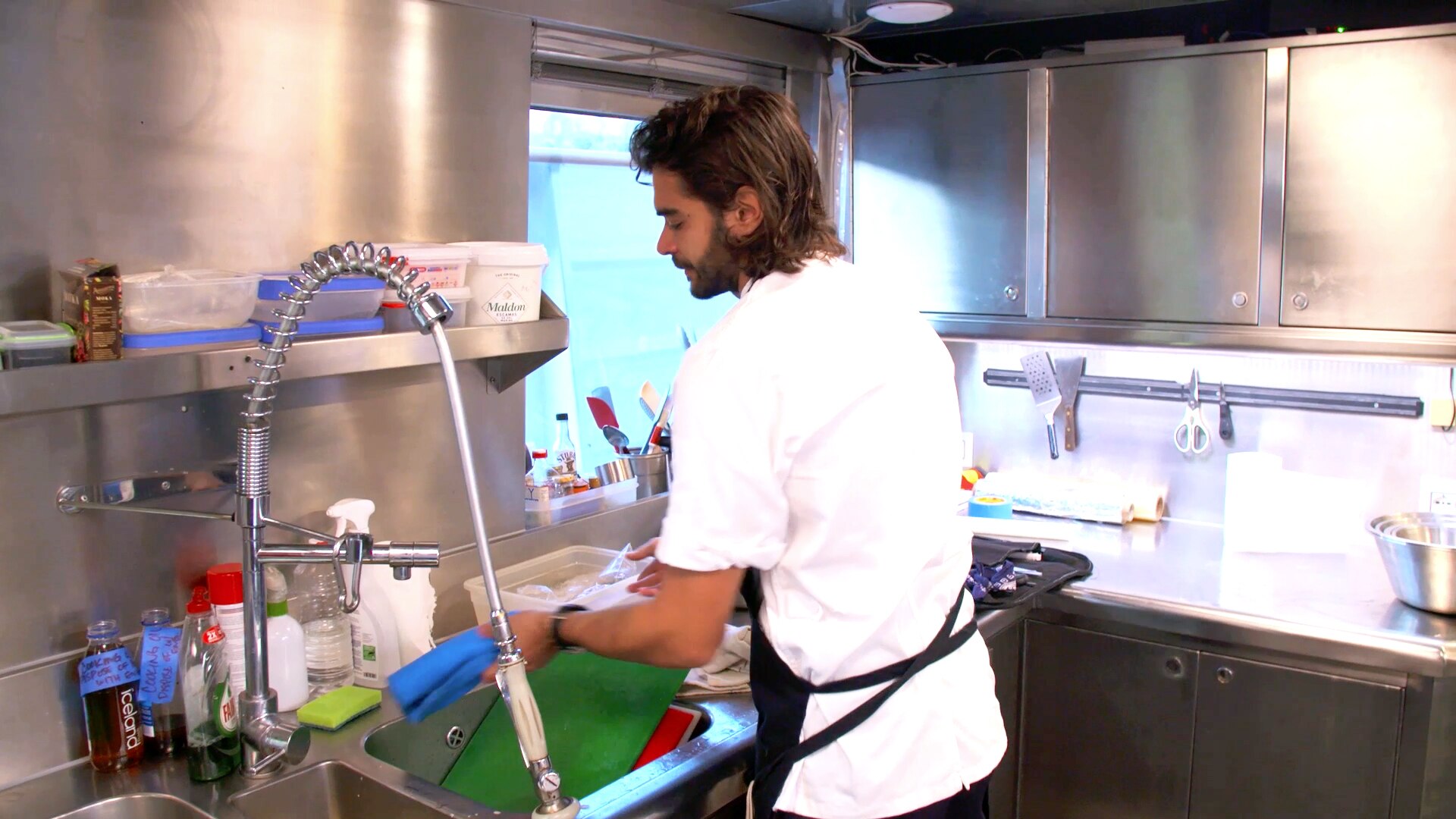 Watch Below Deck Mediterranean Sneak Peek Chef Hindrigo Kiko Lorran