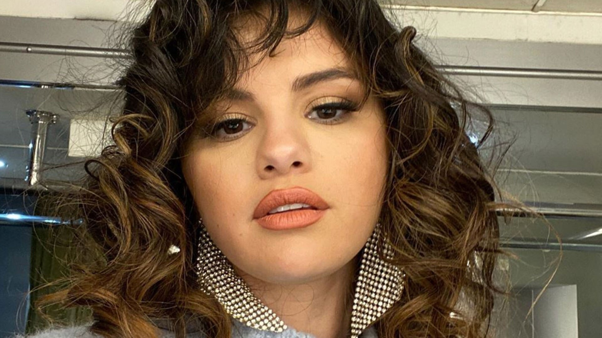 Watch Access Hollywood Interview Selena Gomez Says She S Learned So