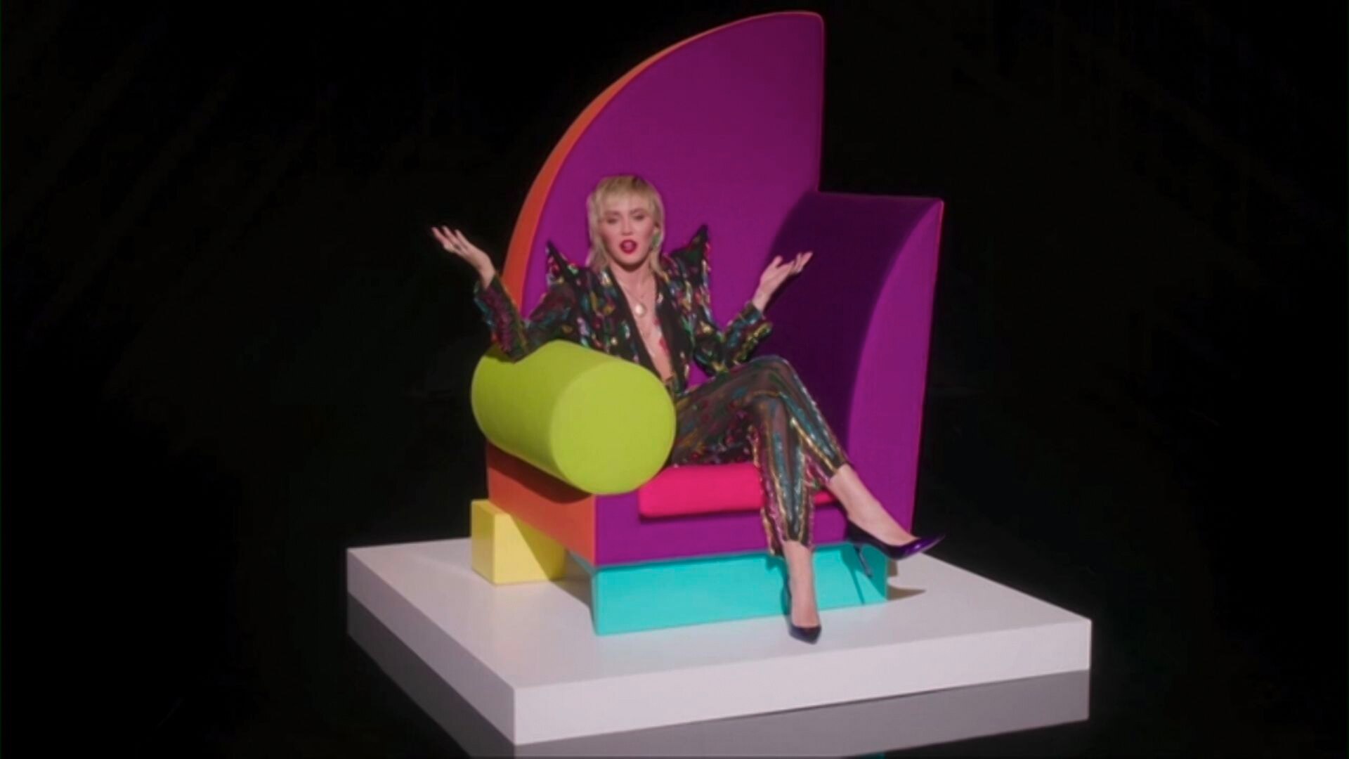 Watch The Tonight Show Starring Jimmy Fallon Interview: Miley Cyrus Got
