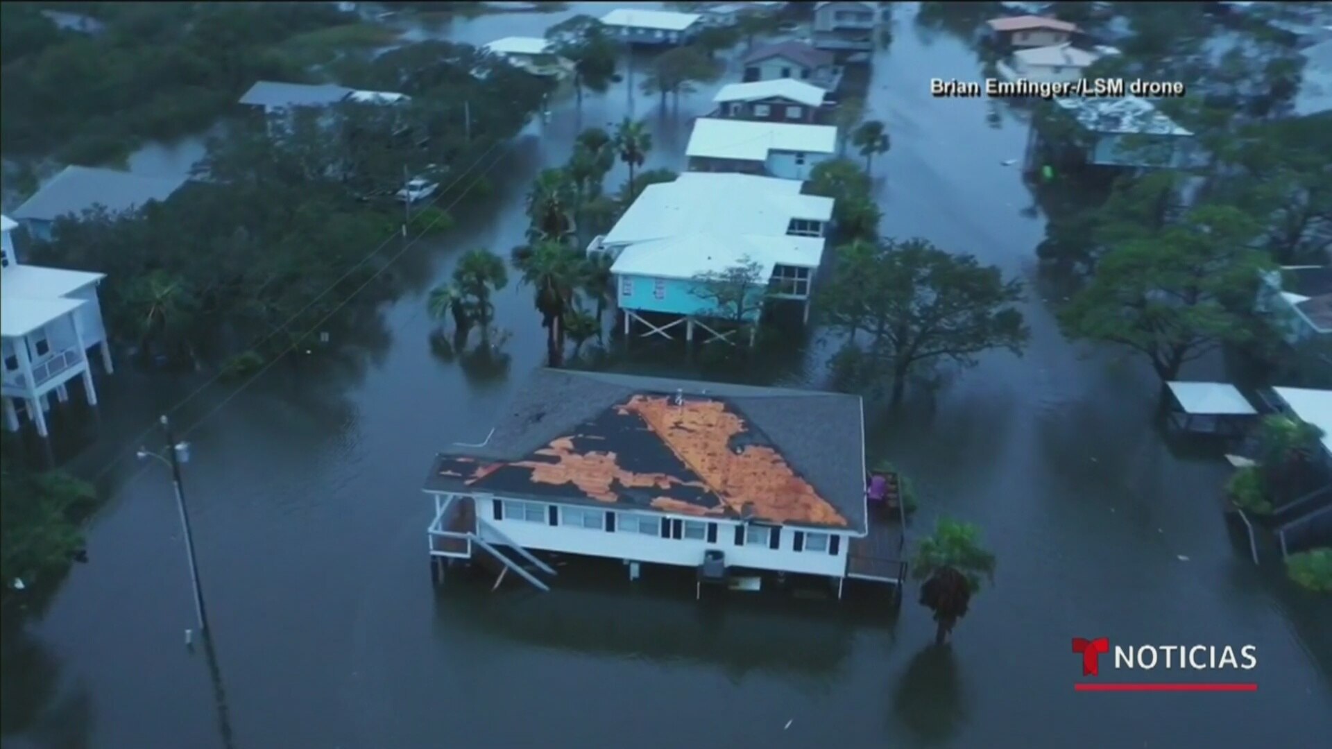 Watch Noticias Telemundo Highlight El Huracán Sally Pierde Fuerza Y Avanza Hacia El Sur De 