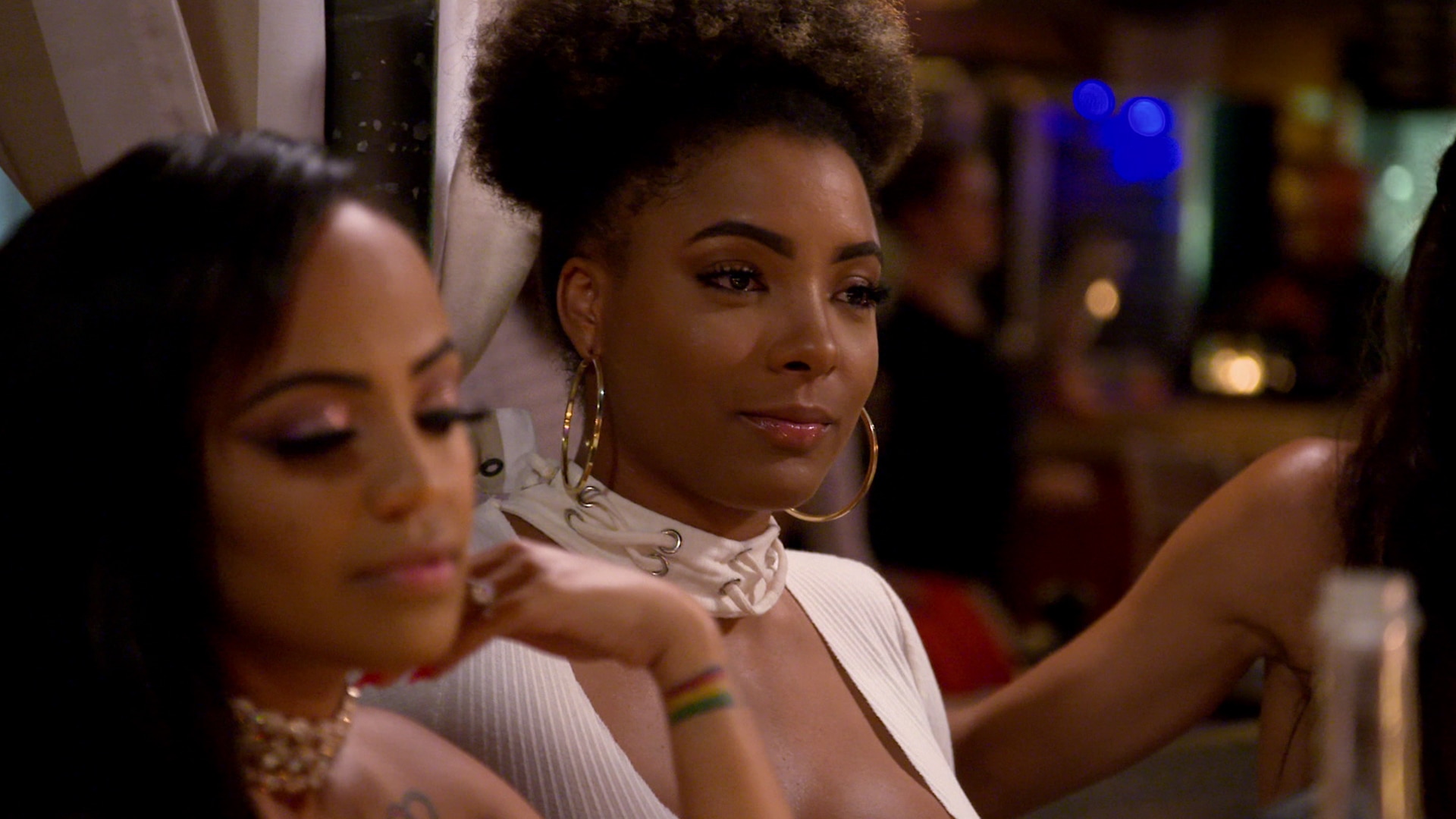 Watch Wags Miami Episode Dueling Matchmakers