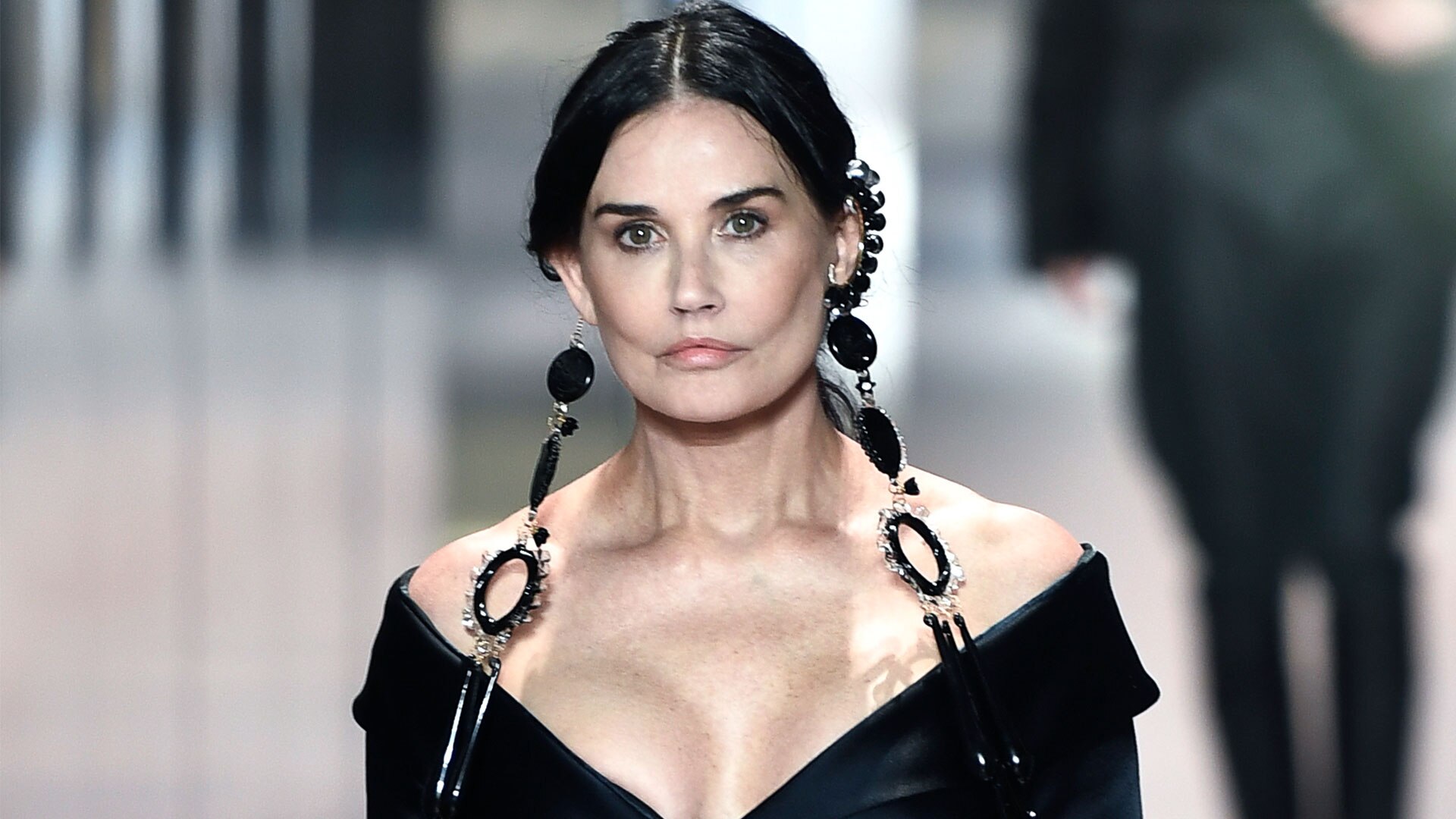 Watch Access Hollywood Interview: Demi Moore Makes Surprise Appearance