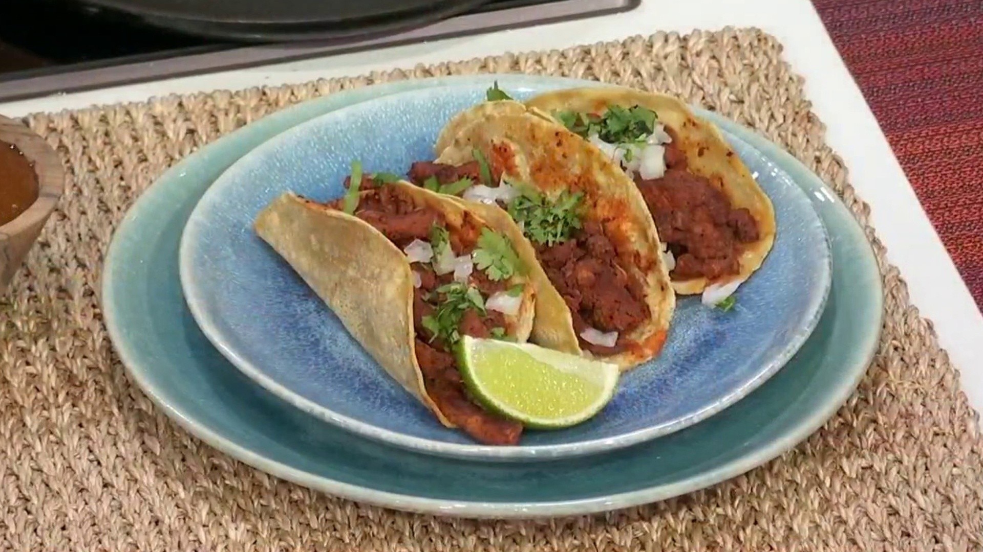 Watch Hoy Día Highlight Tacos de suadero de soya una deliciosa receta para los que no comen