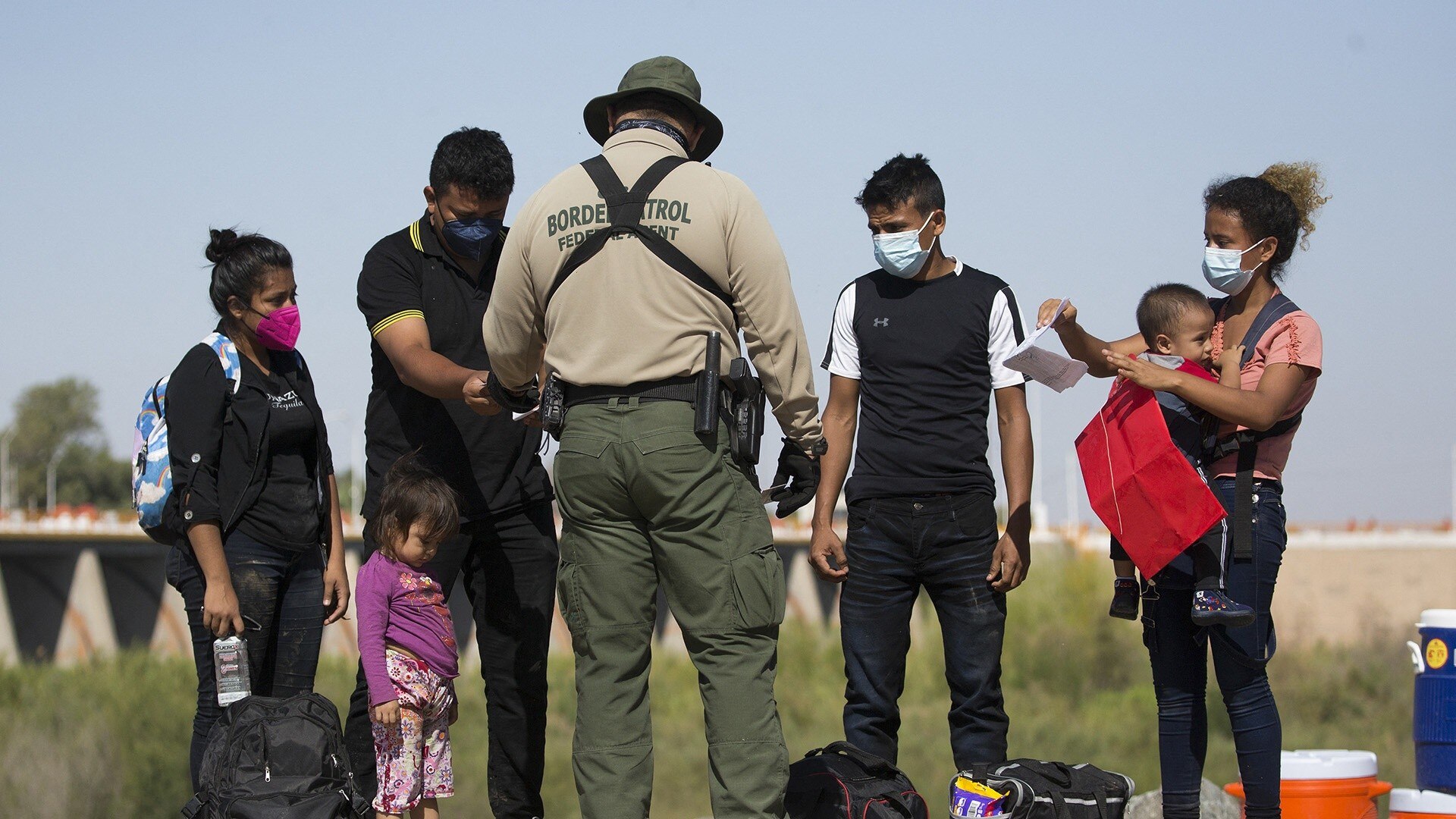 Watch Noticias Telemundo Highlight: Activistas Dudan Del Impacto Que ...