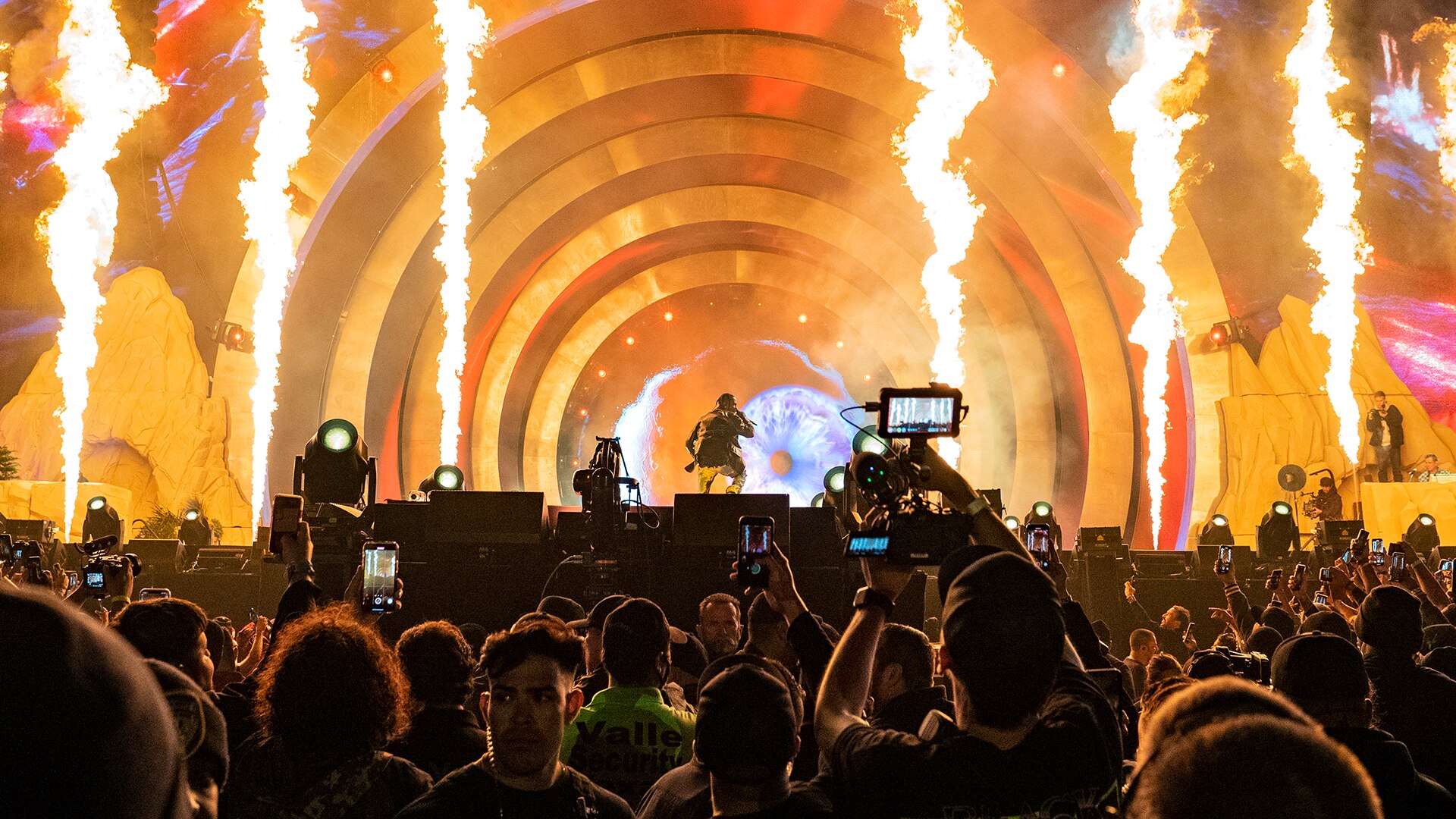 Watch TODAY Excerpt New questions surround Astroworld concert stampede