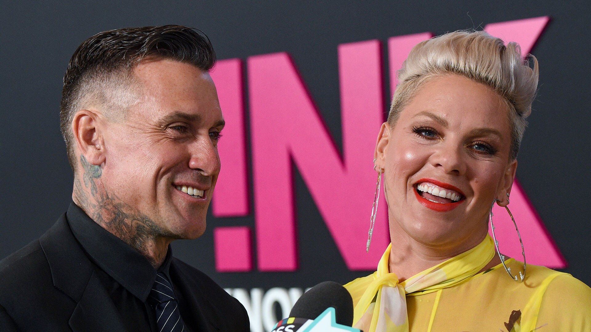Watch Access Hollywood Highlight Pink Details How Carey Hart Helped