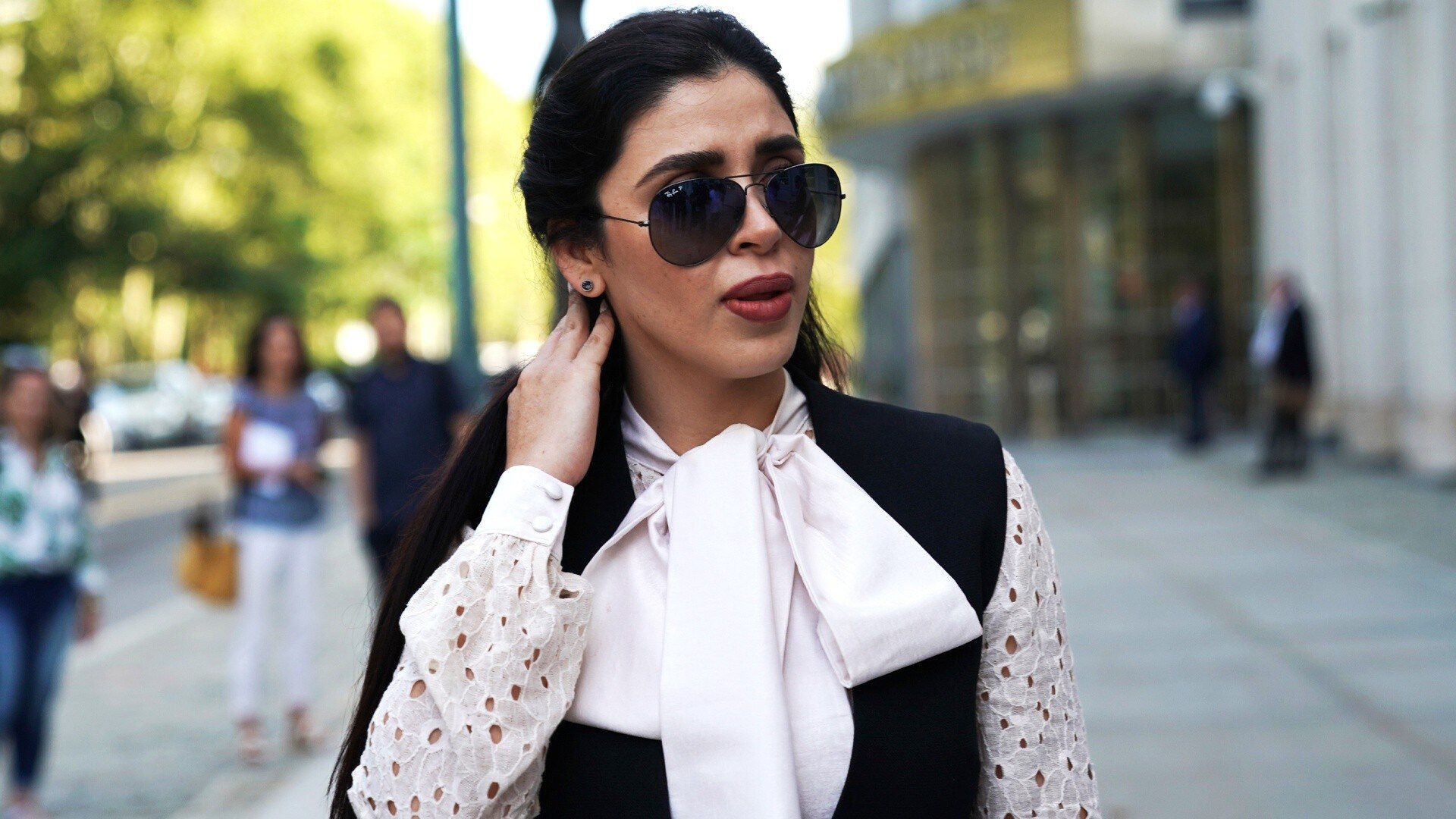 Cuanto Mide Y Pesa Bad Bunny Watch En Casa con Telemundo Highlight: Barberías sobre ruedas, la nueva  tendencia de negocios de belleza en Nueva York - NBC.com