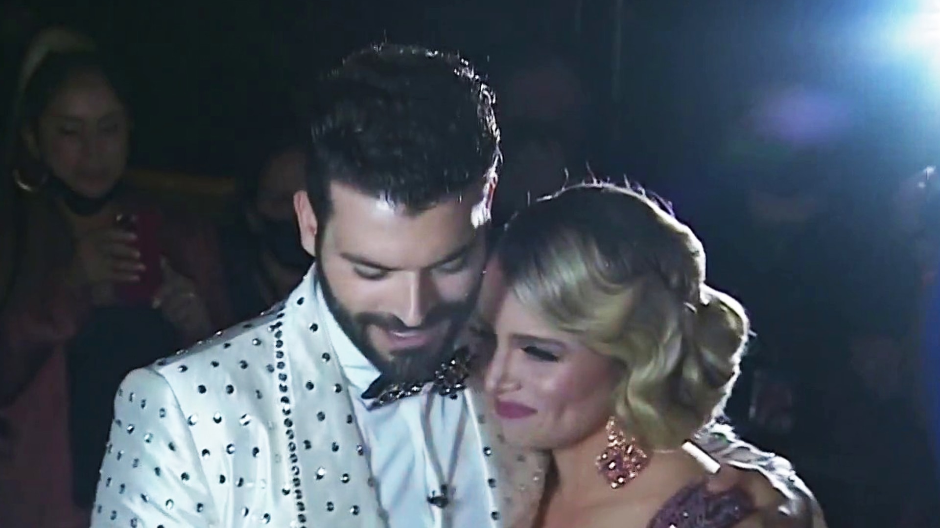 Adrian Y Sandra De Asi Se Baila Watch Hoy Día Highlight: Así reaccionaron Adrián y Sandra al enterarse