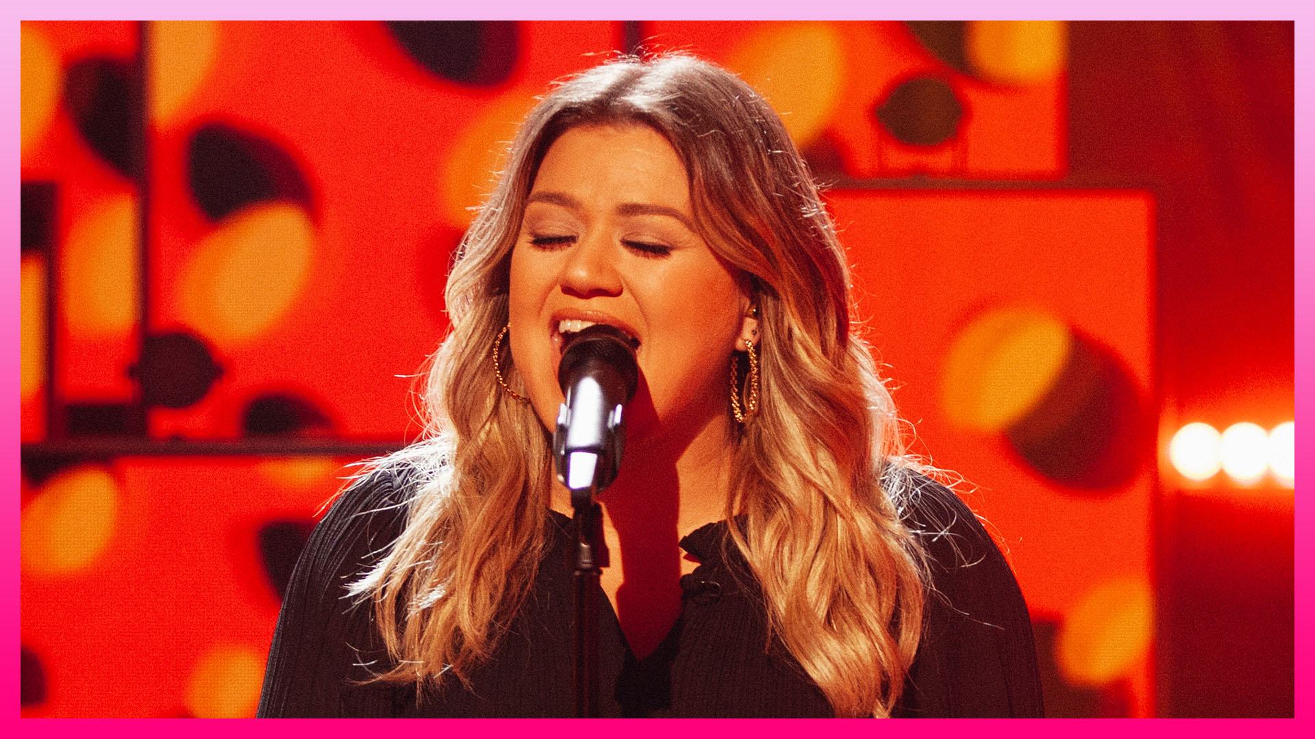 Watch The Kelly Clarkson Show Highlight: 'Barracuda' (Heart) Cover By