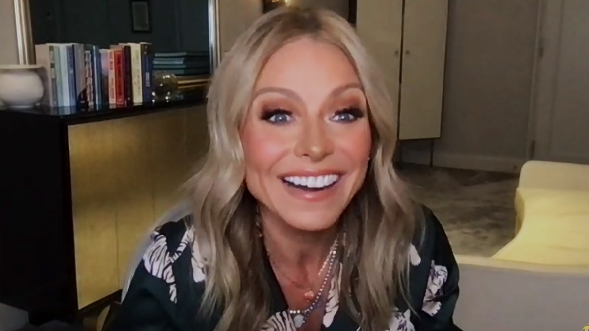 Watch The Tonight Show Starring Jimmy Fallon Interview: Psychic Leaked