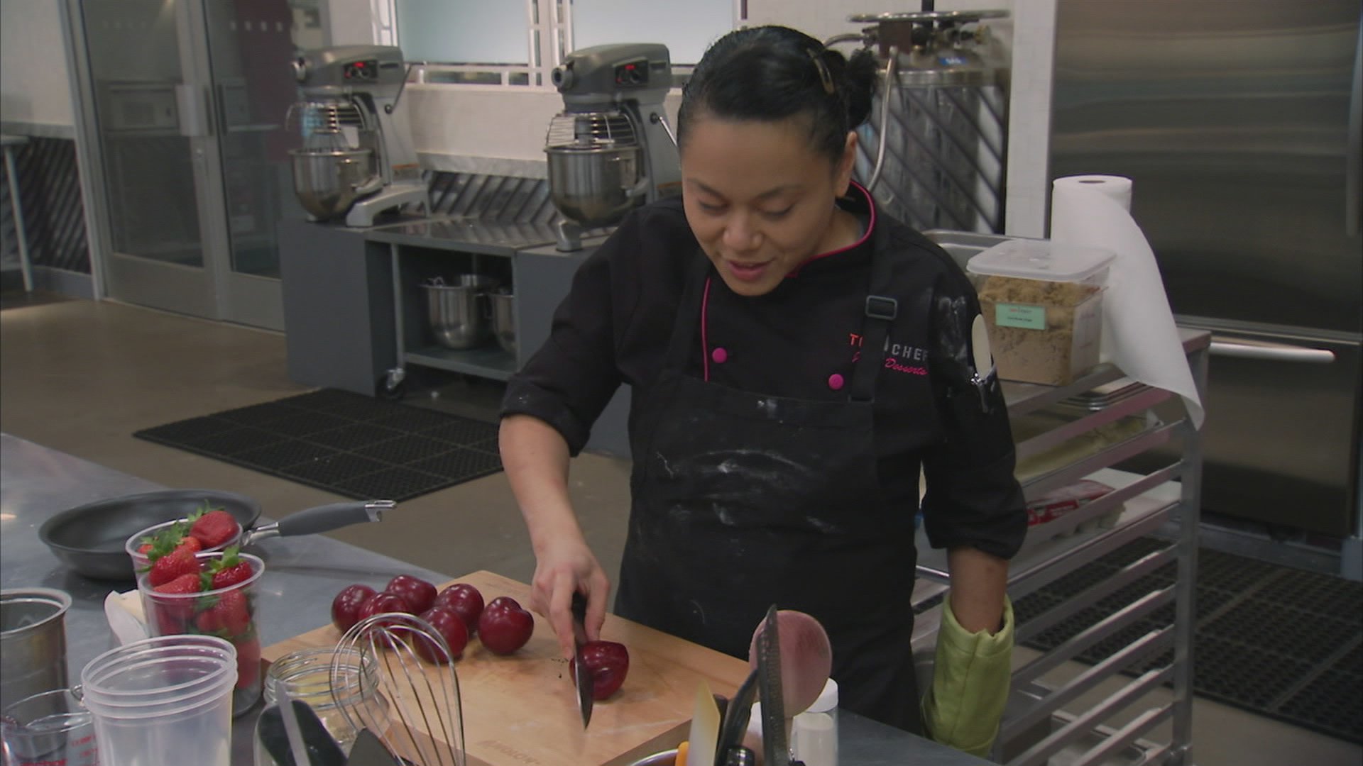 Watch Top Chef Just Desserts Episode Step Right Up