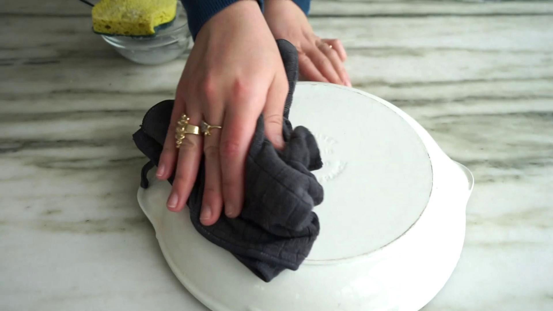 Watch TODAY Highlight Kitchen cleaning tips Chef Elena Besser shares