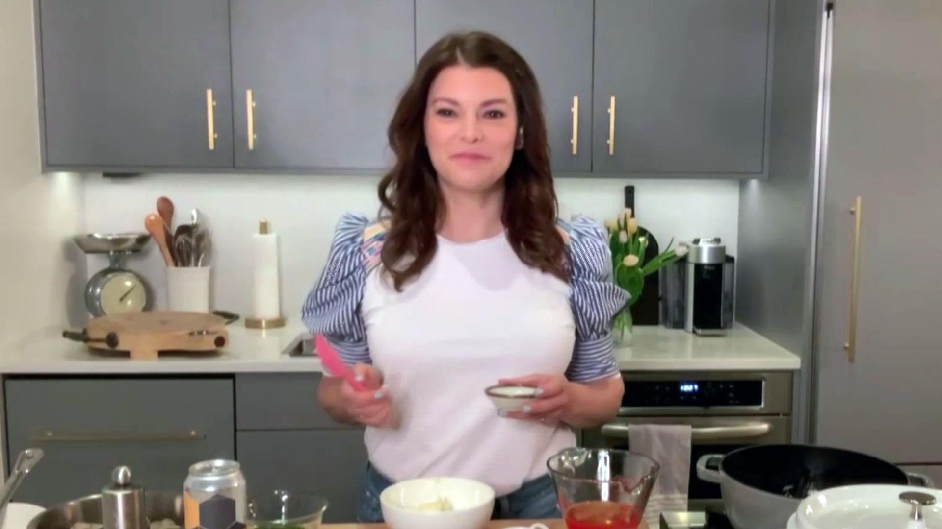 Watch TODAY Highlight Gail Simmons of ‘Top Chef’ makes beersteamed