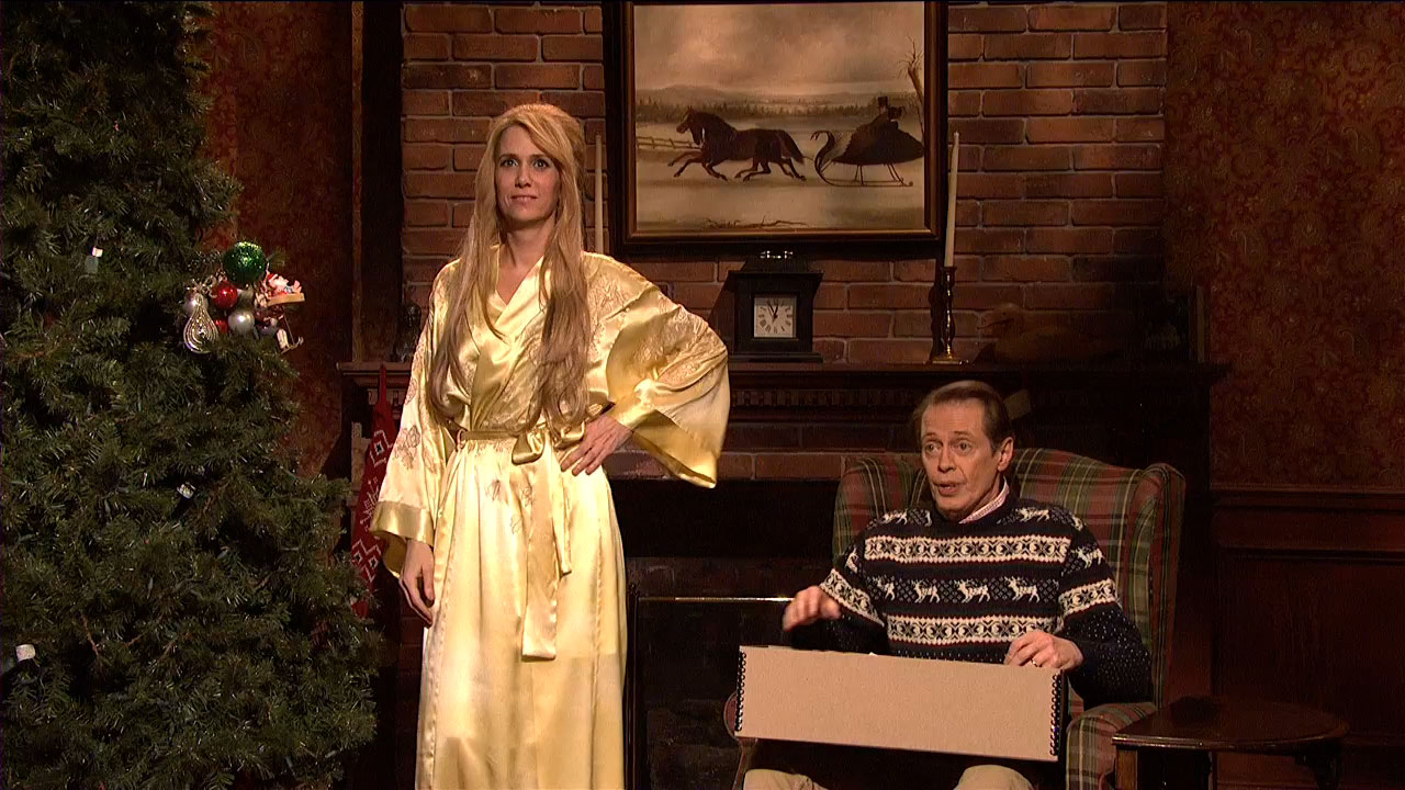 Watch Saturday Night Live Highlight Ornaments