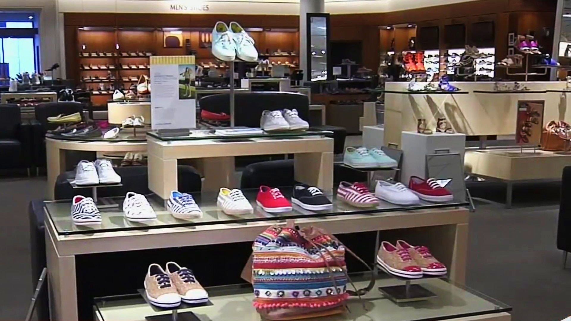 tienda de zapatos cerca de mi