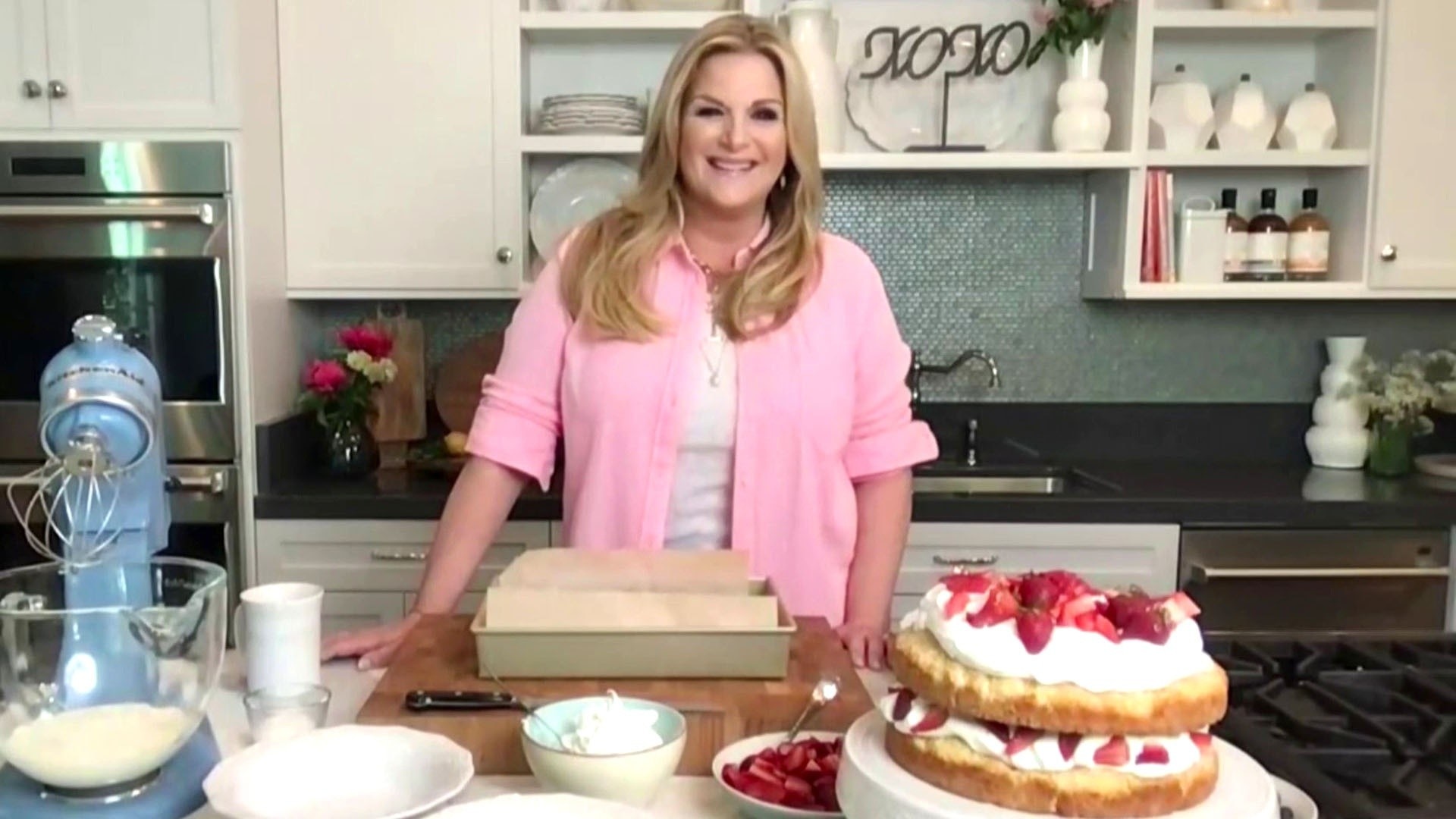 Watch Today Highlight Trisha Yearwood Makes An Old Fashioned