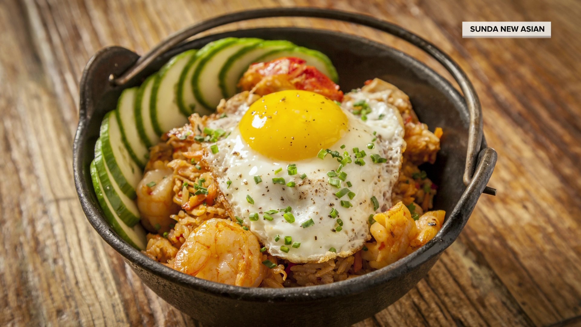 Watch TODAY Highlight: Billy Dec cooks up classic Filipino dish