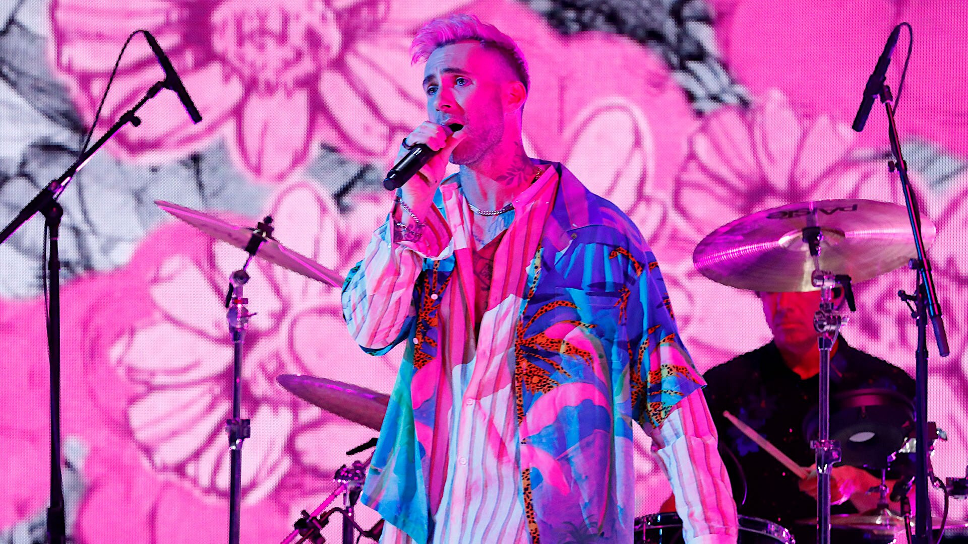 Watch The Voice Highlight A Special Appearance from Maroon 5