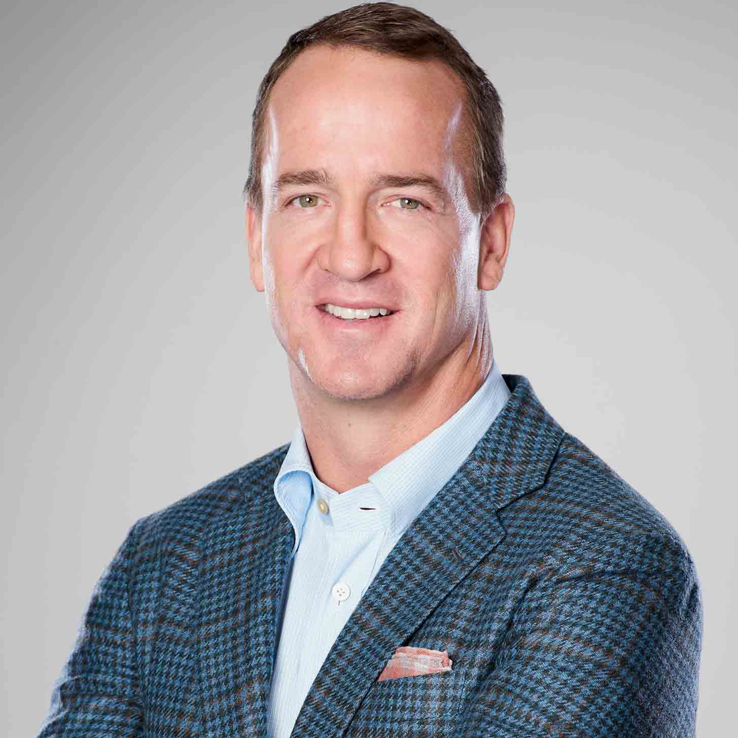 PEYTON MANNING Capital One College Bowl host