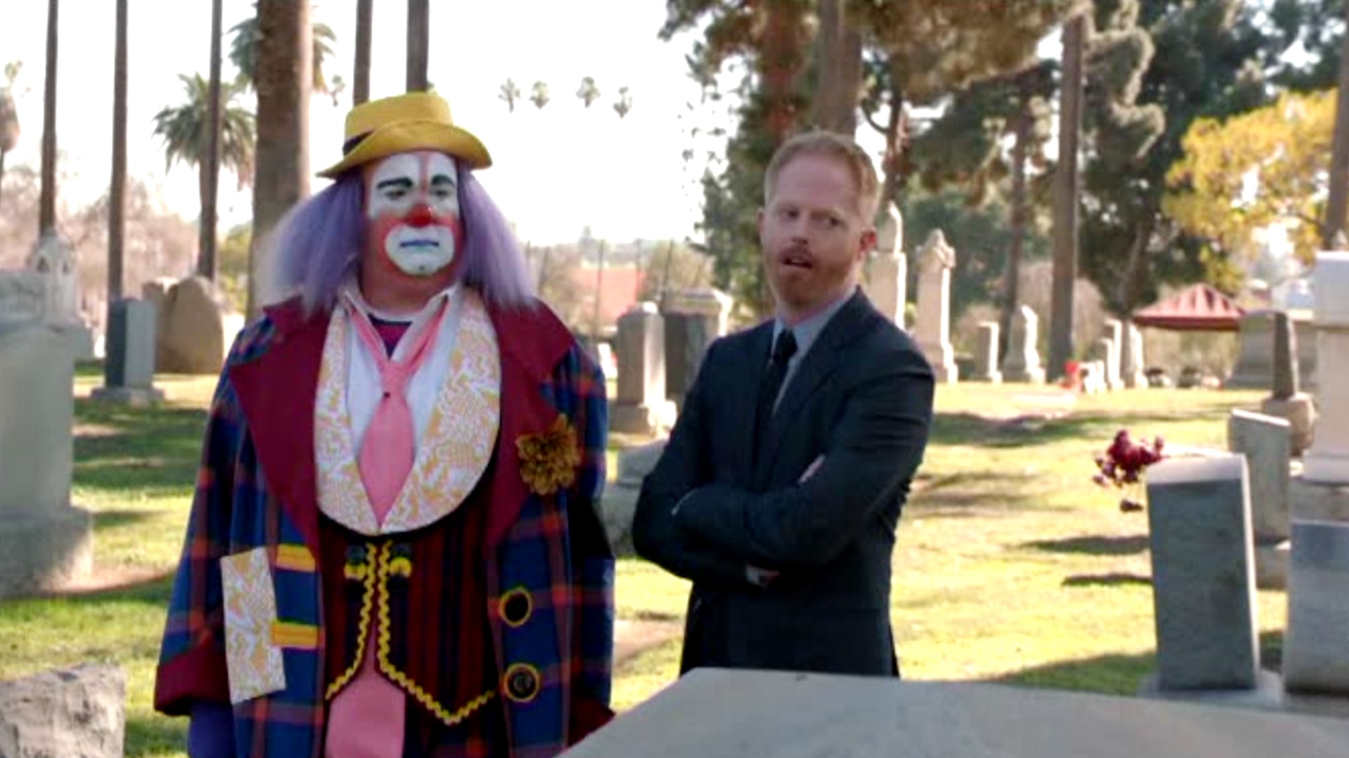 Watch Modern Family Episode Send Out the Clowns