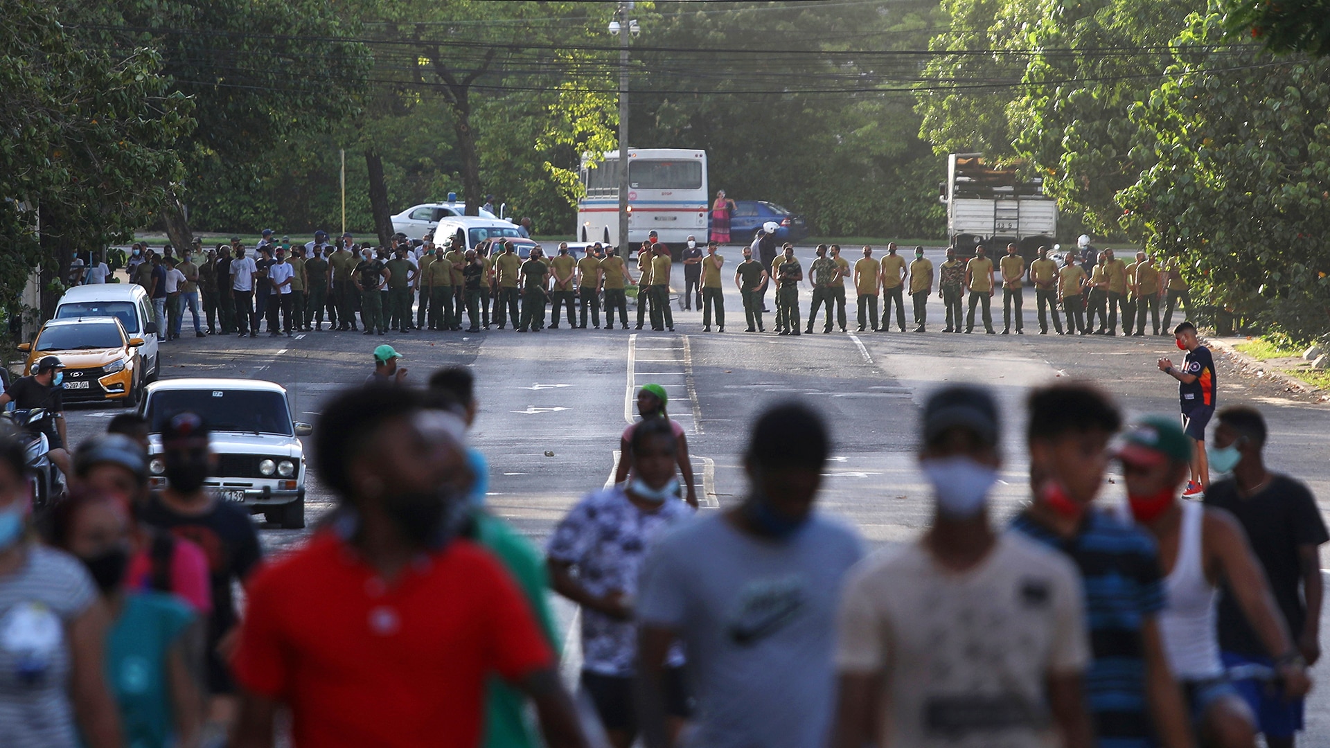 Watch Hoy Día Highlight Las Protestas En Cuba Mantienen En Vilo Al Régimen Y A Miles De 8600