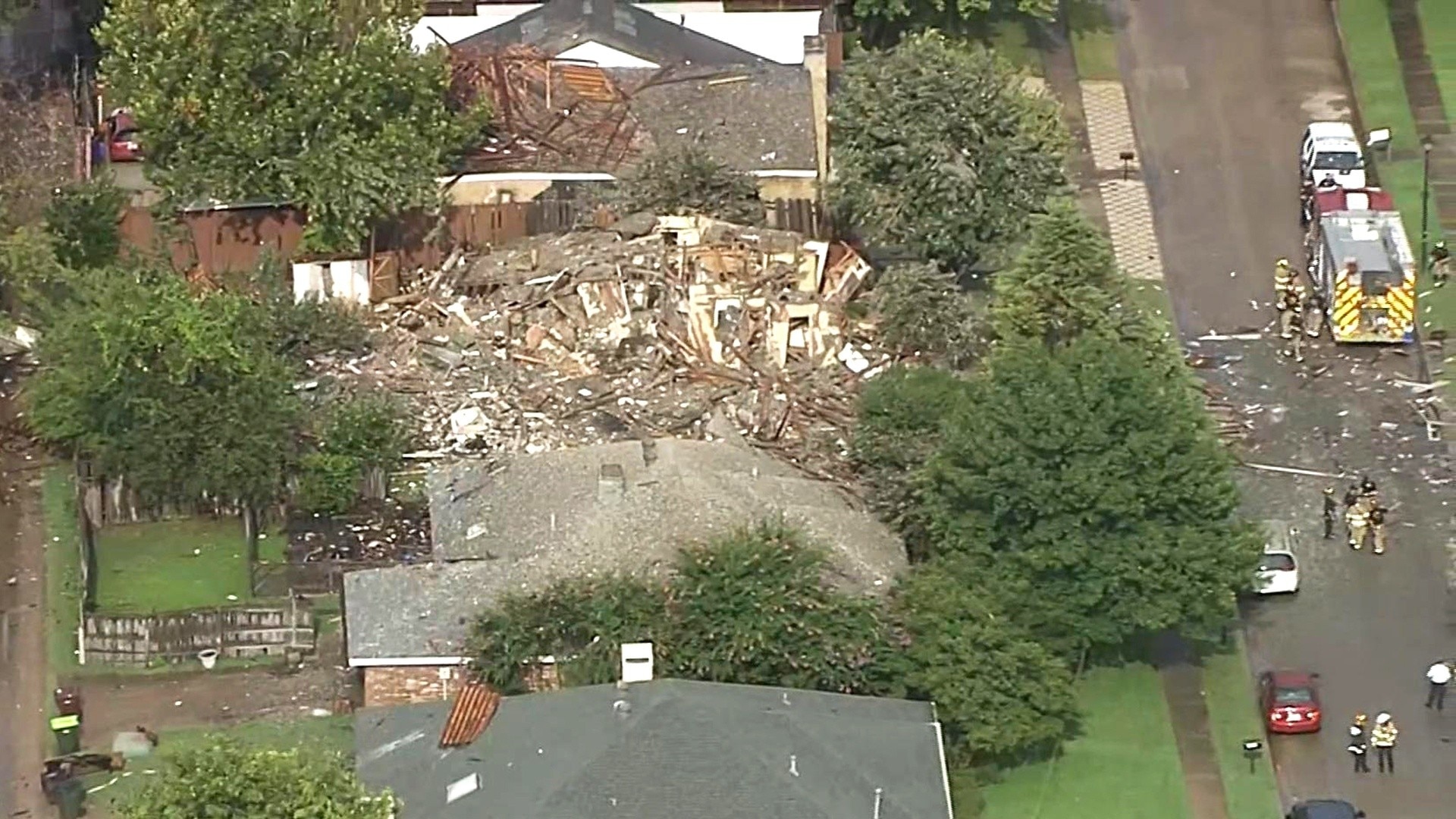 Watch TODAY Highlight 6 injured when Texas home is leveled in