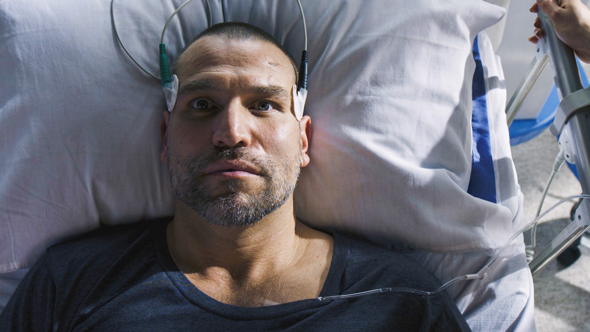 Watch El Señor de los Cielos Episode: Nace una leyenda - NBC.com