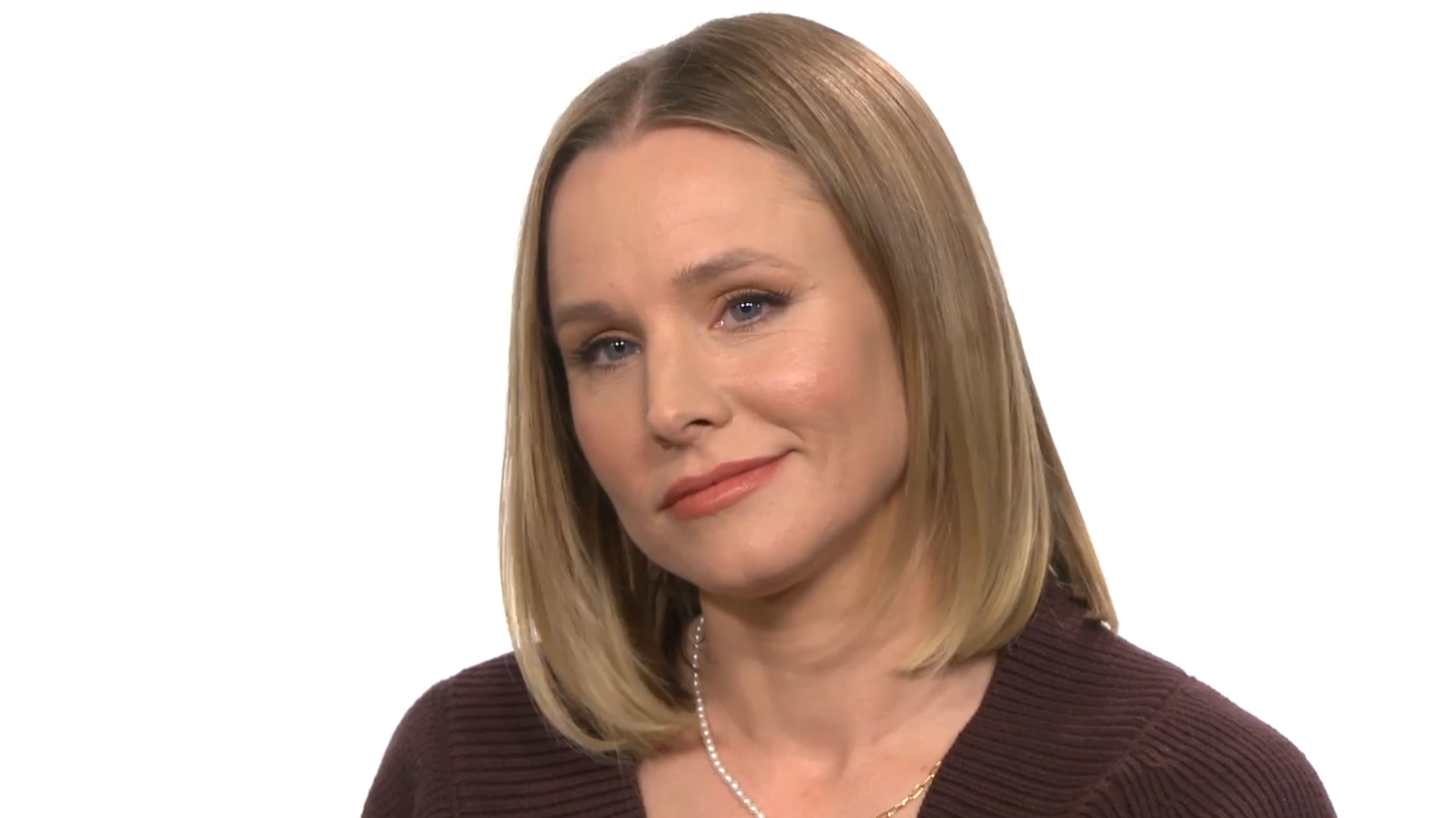 Watch Access Hollywood Highlight Kristen Bell Says Celeb Bathing(02)