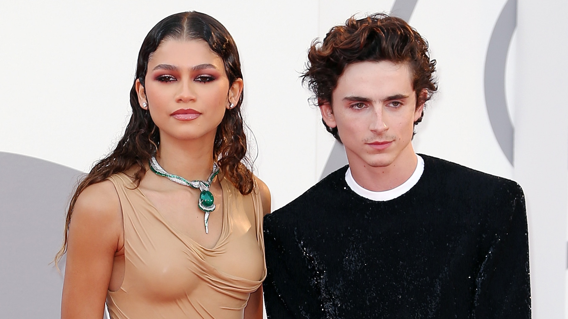 Watch Access Hollywood Highlight Timothee Chalamet And Zendaya Bring The Fashion For ‘dune 3842