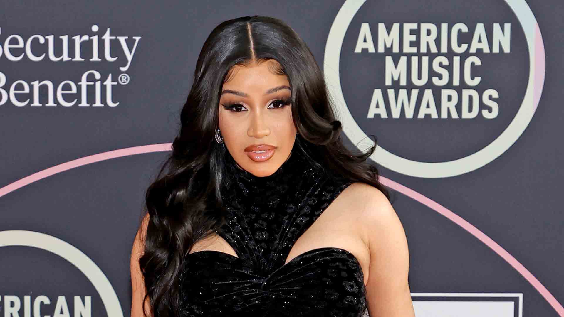 Watch Access Hollywood Highlight: Cardi B Offers To Cover Funeral Costs ...