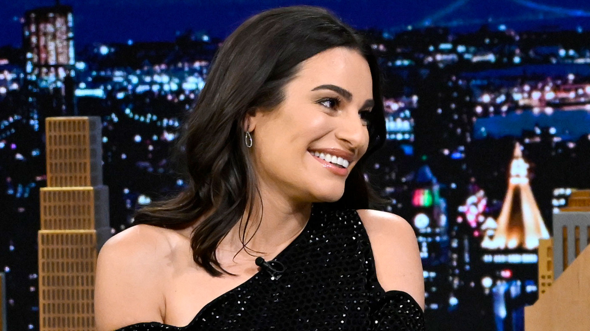 Watch The Tonight Show Starring Jimmy Fallon Highlight Lea Michele Spills On Starring In 8558