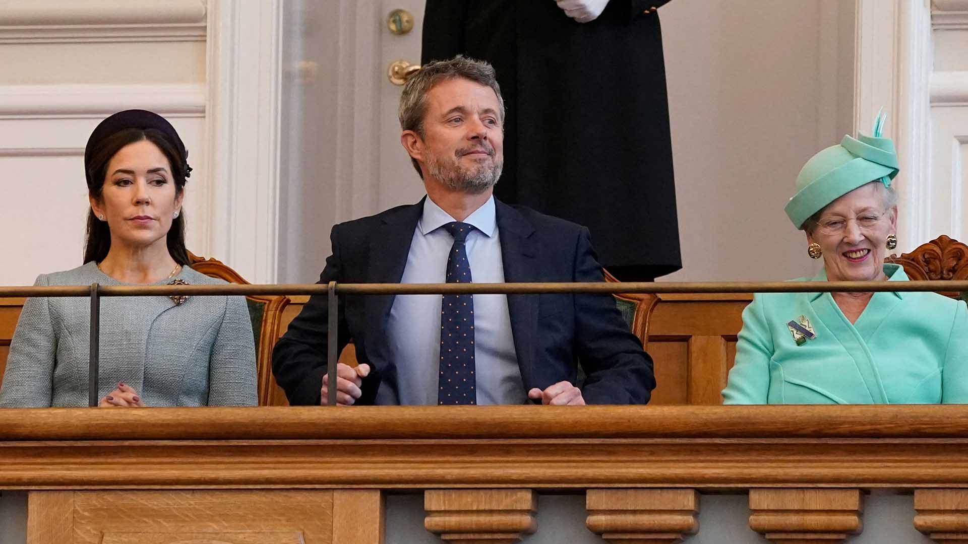 Watch Access Hollywood Highlight Queen Margrethe Of Denmark Steps Out