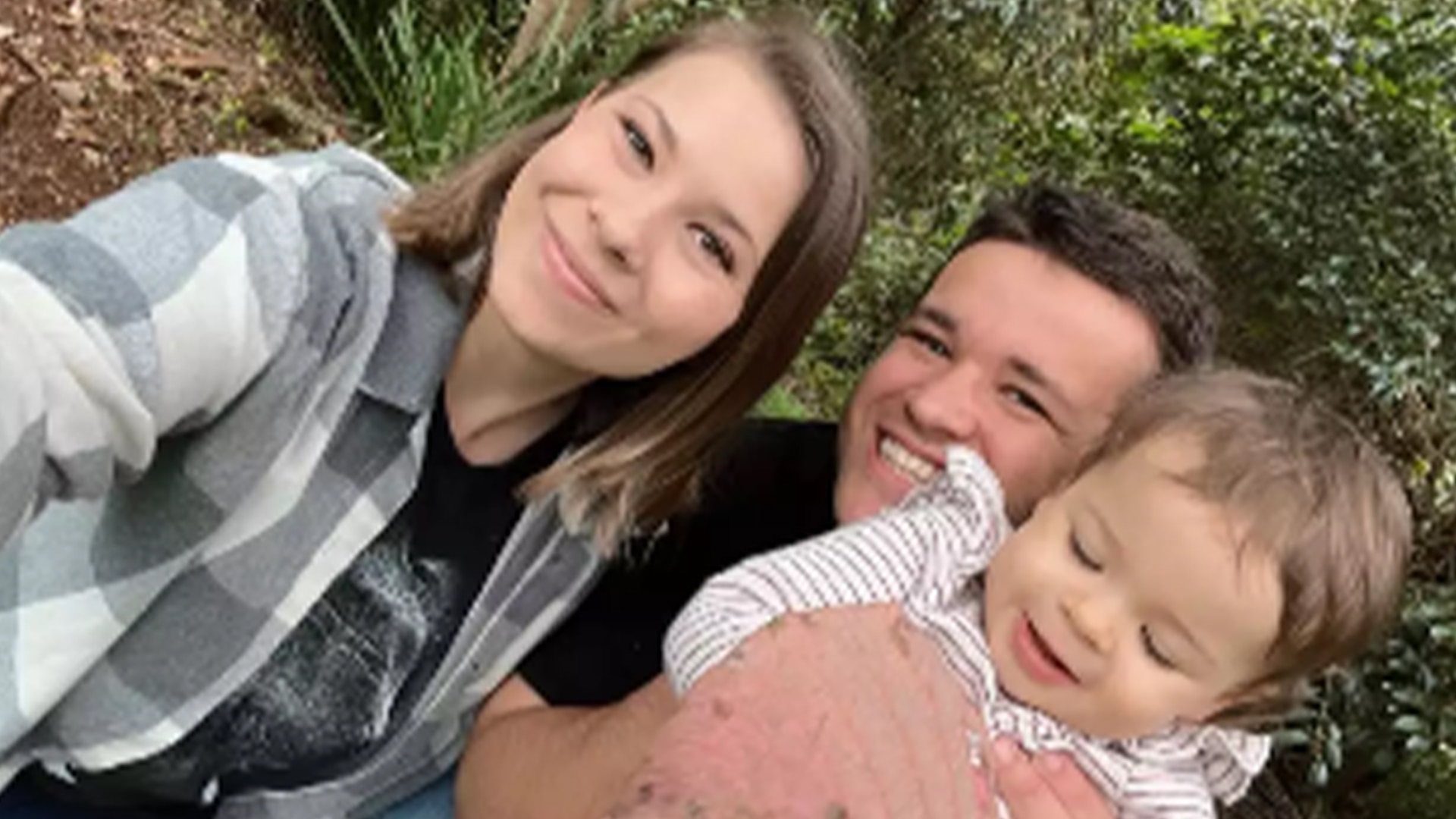 Watch Access Hollywood Highlight Bindi Irwin Shares Adorable Failed(00)